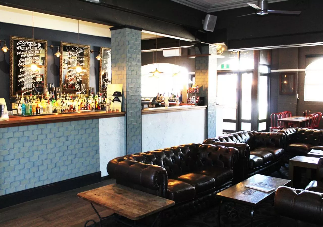 Breakfast in The Astor Hotel Motel