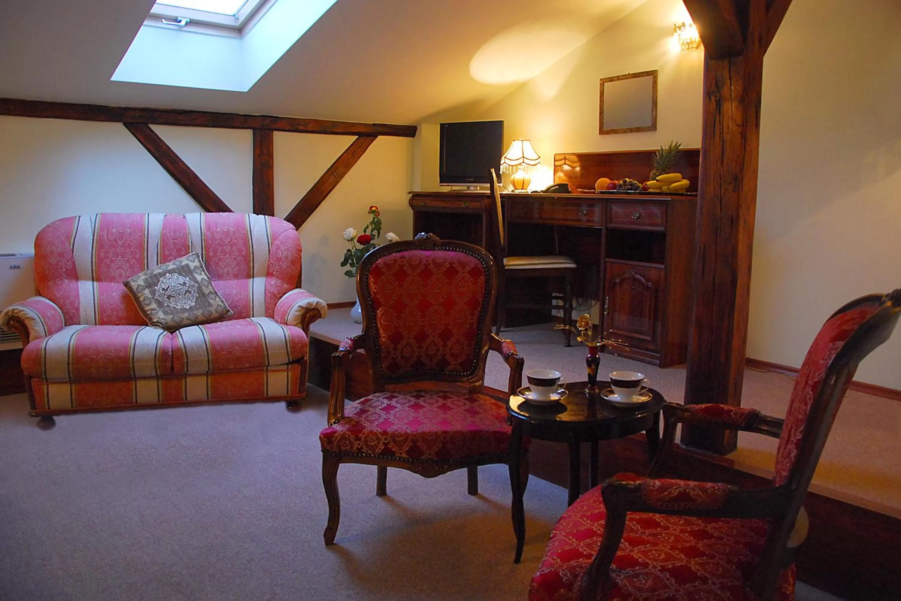 Living room, Seating Area in Old Time Hotel