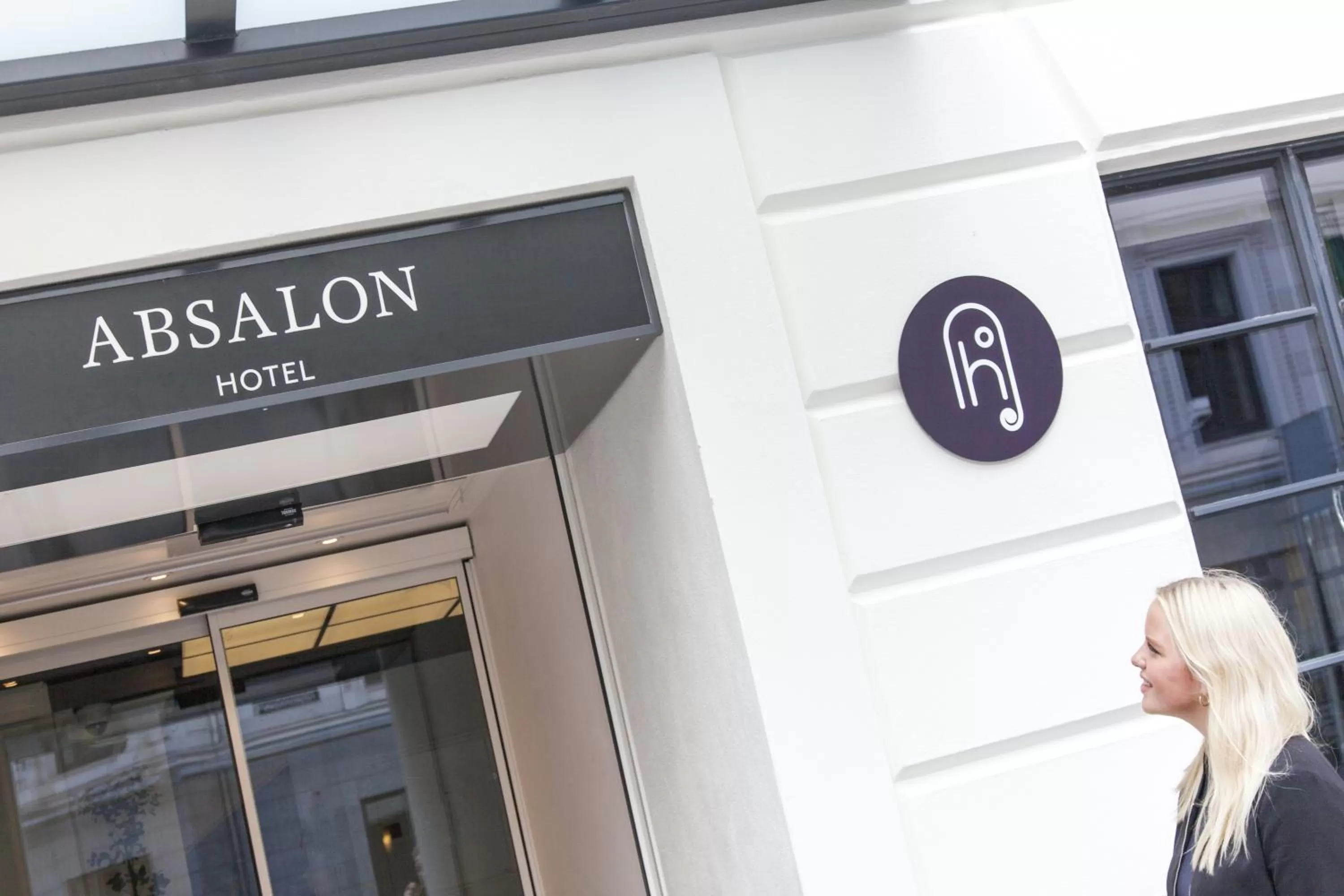 Facade/entrance in Absalon Hotel