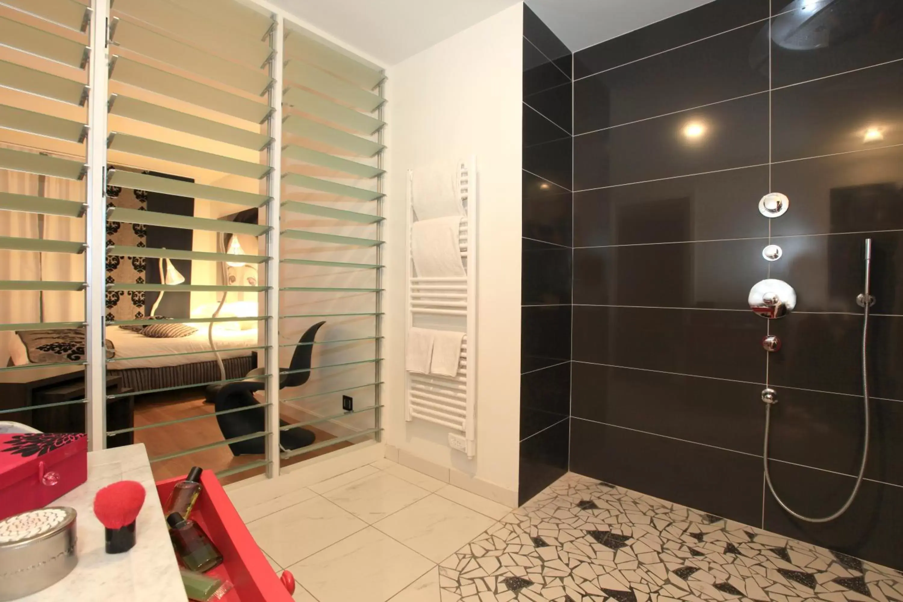 Deluxe Double or Twin Room in Maison Decoret - Relais & Châteaux Deluxe Double or Twin Room in Maison Decoret - Relais & Châteaux