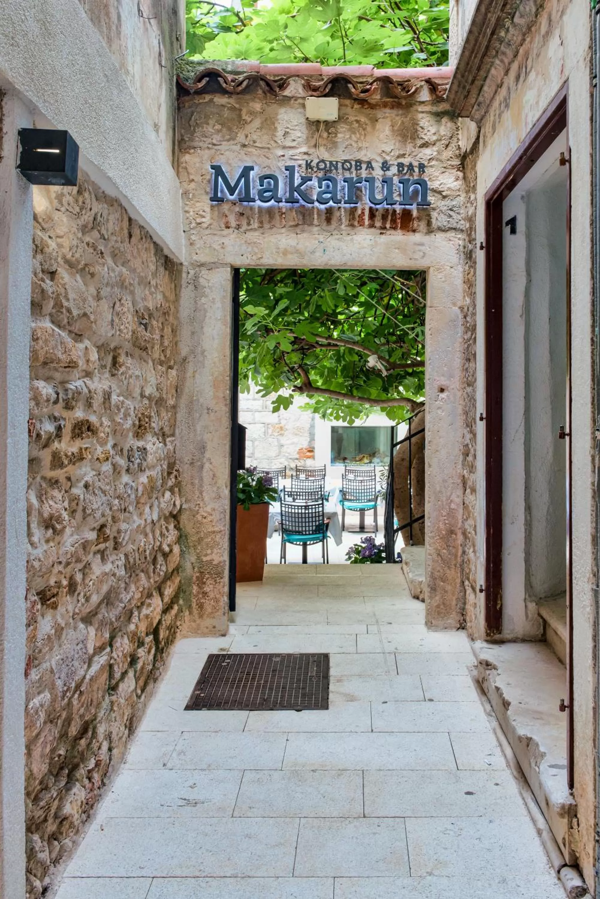 Restaurant/places to eat in Makarun Heritage Rooms