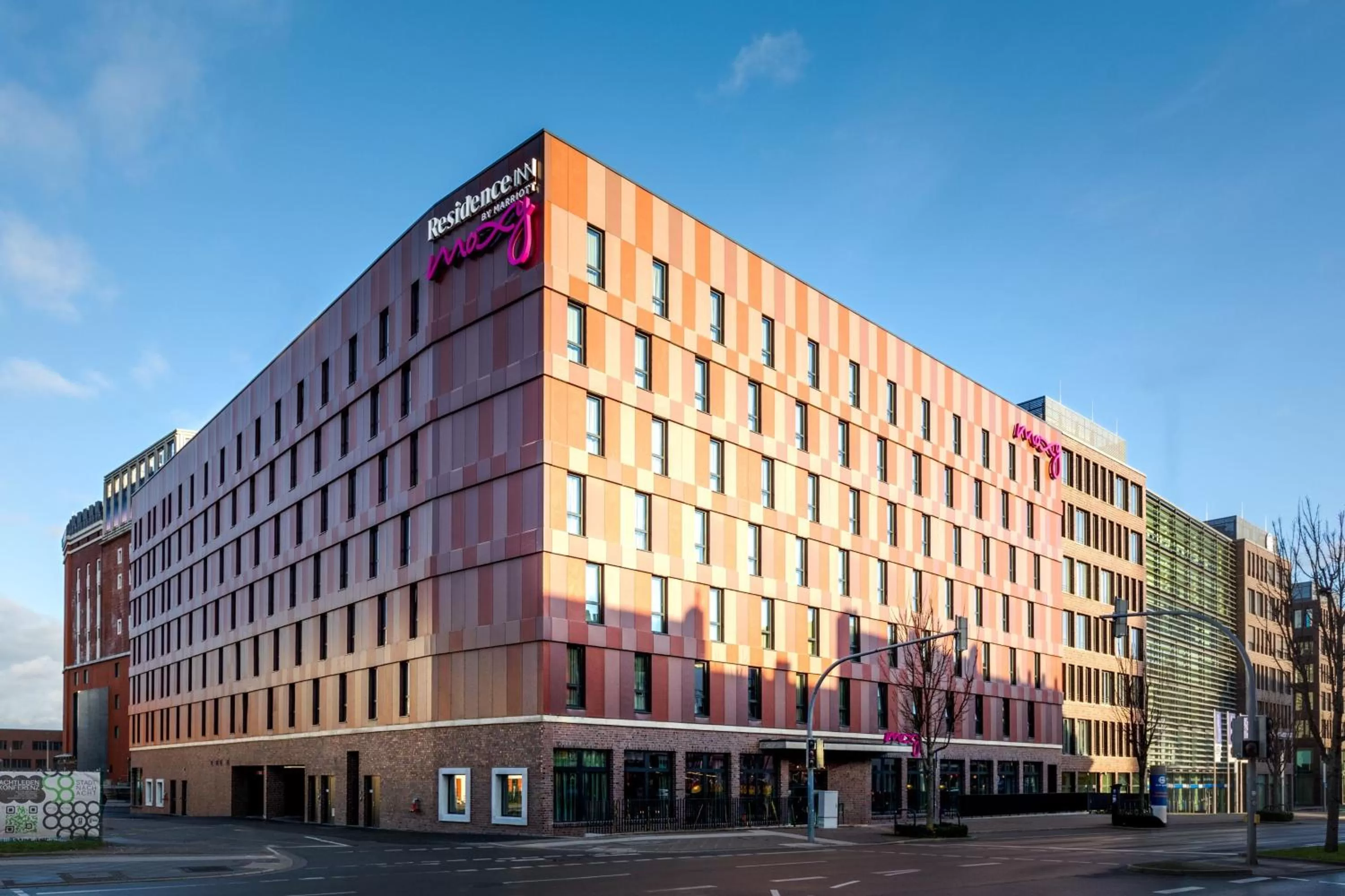 Property building in Moxy Dortmund City