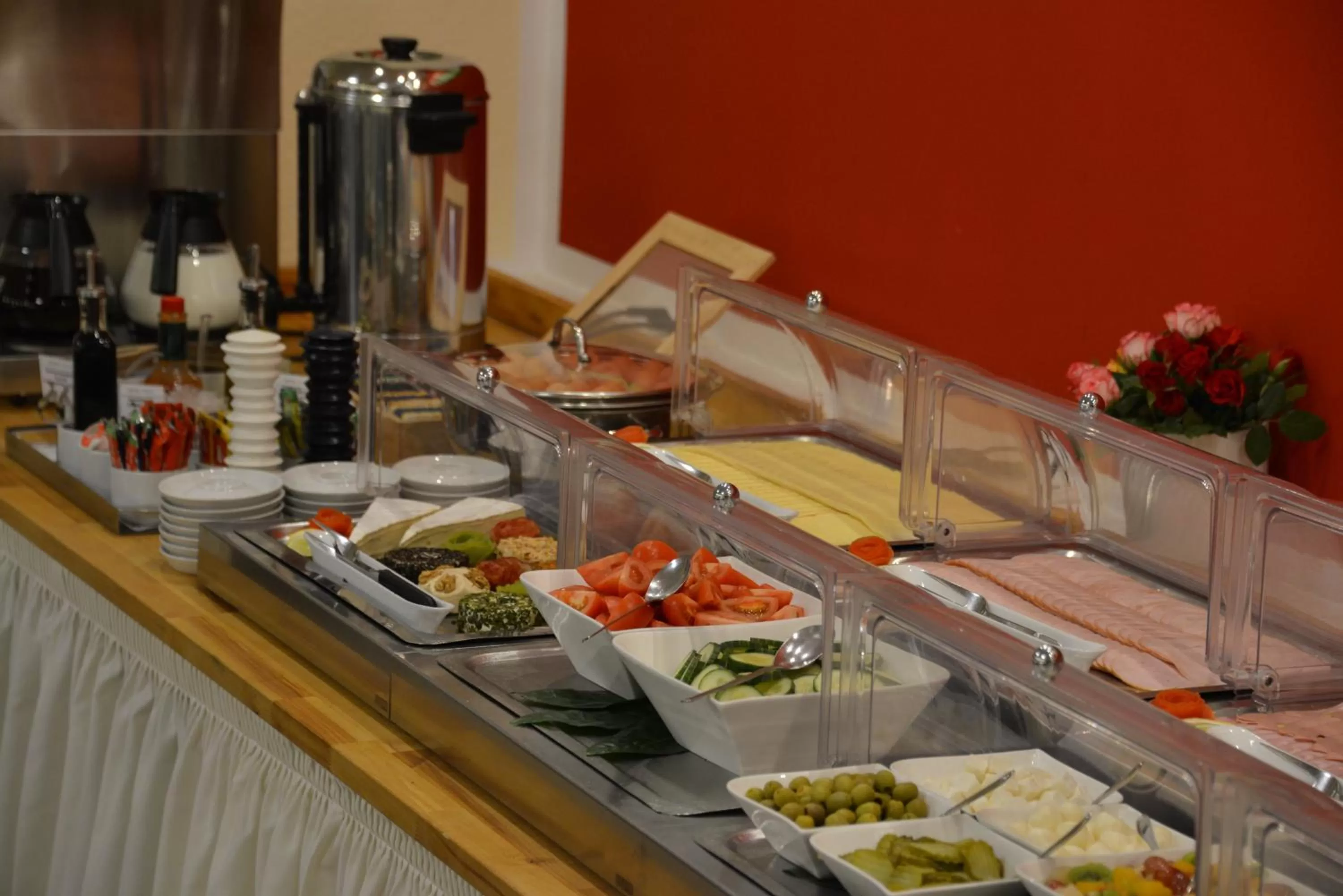 Buffet breakfast in Hotel Italia