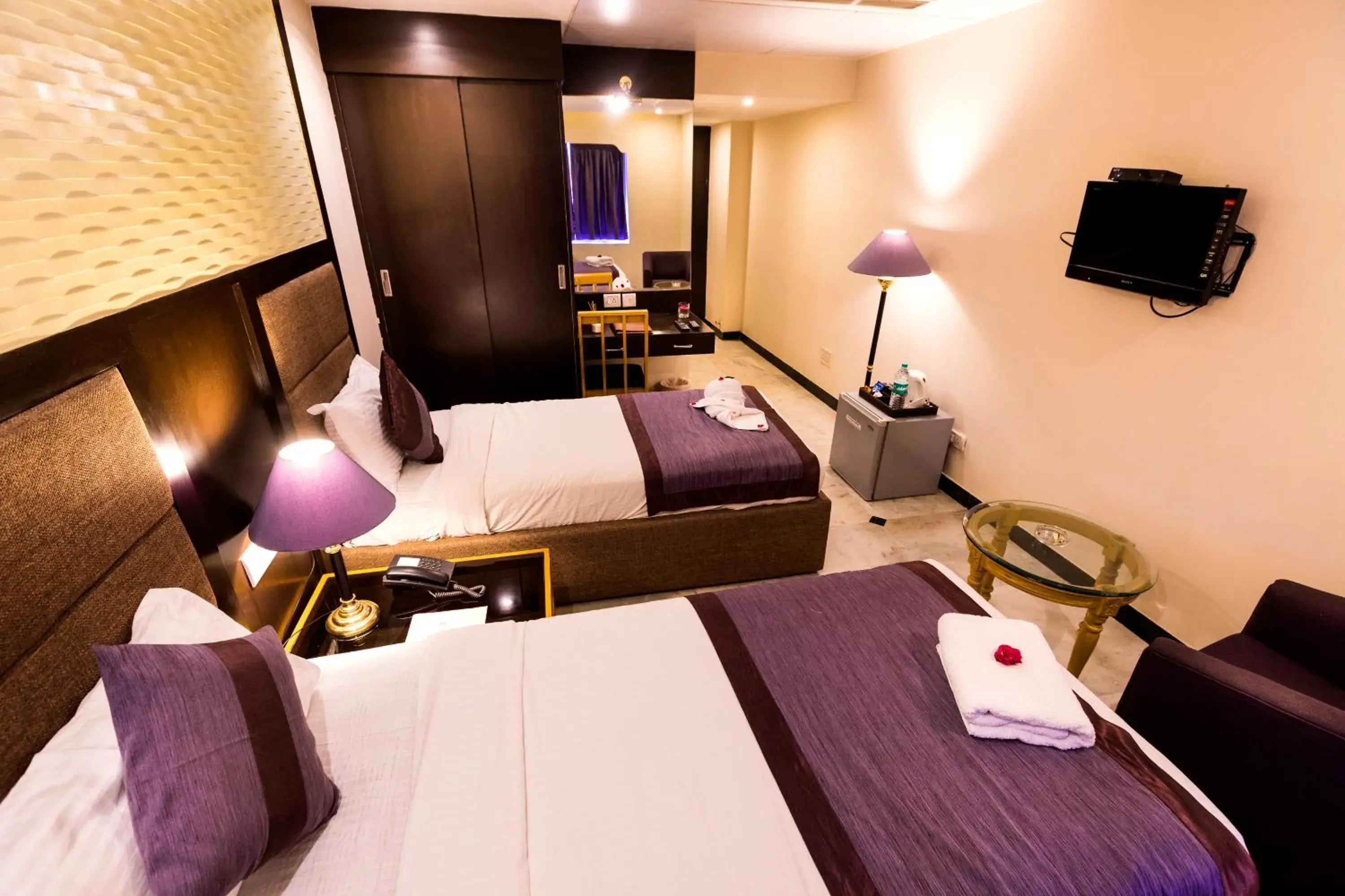 Standard Double Room in Hotel Grand Residence Standard Double Room in Hotel Grand Residence