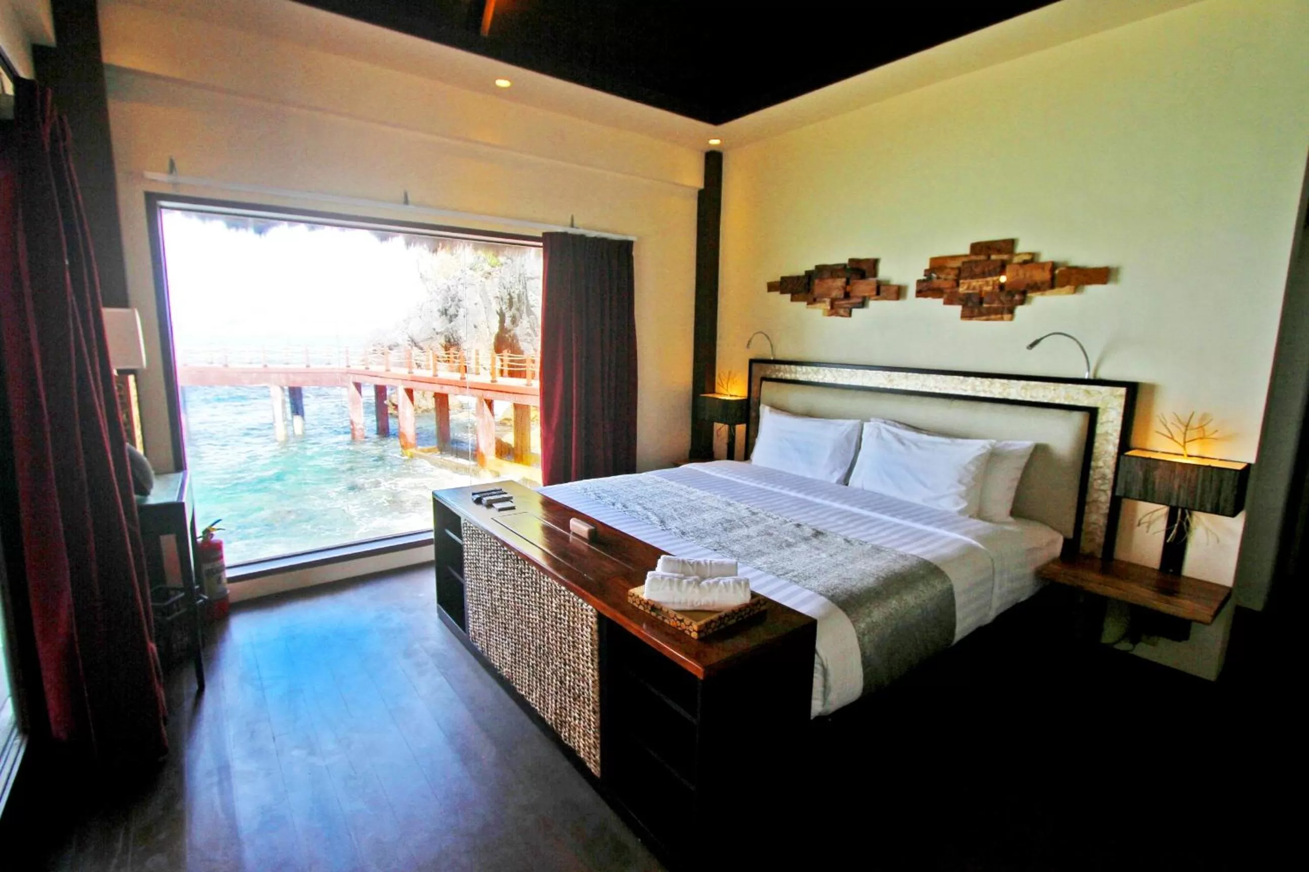 Bedroom, Bed in Cauayan Island Resort and Spa
