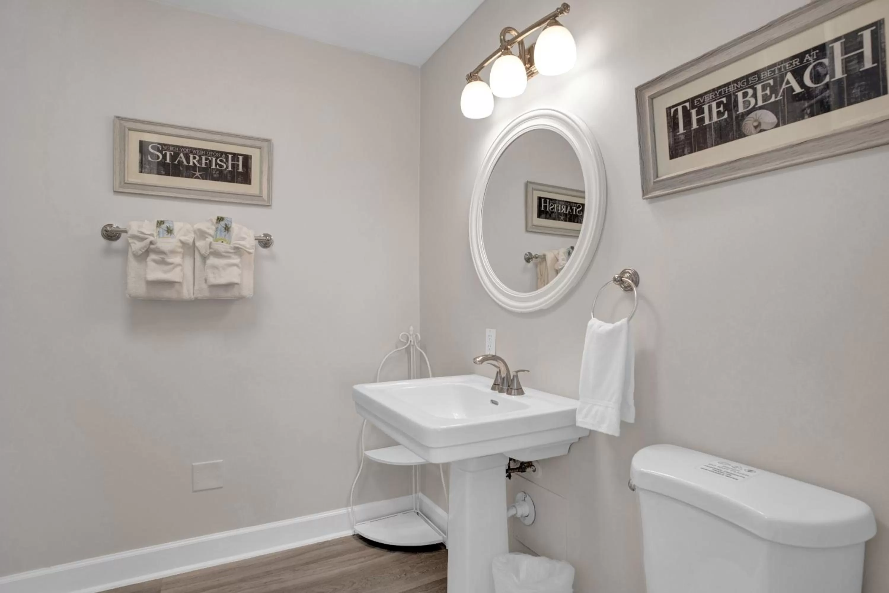 Bathroom in Seascape Resort & Marina