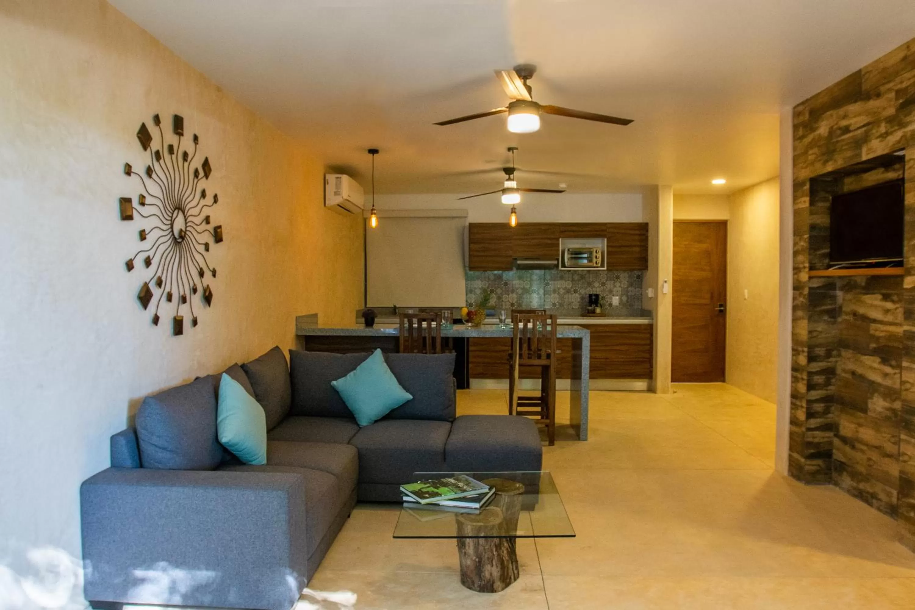 Kitchen or kitchenette, Seating Area in Azul Tulum by GuruHotel