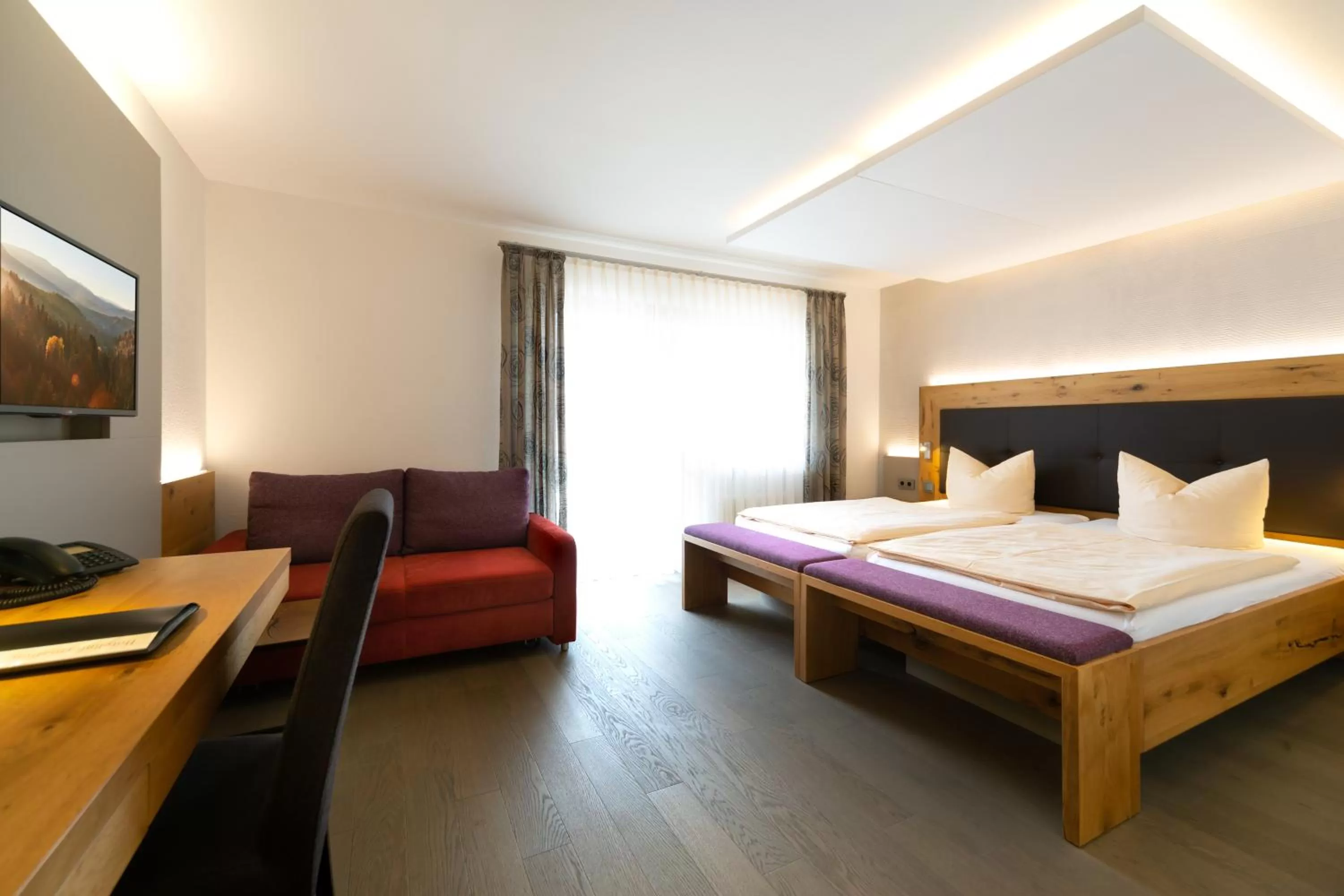 Photo of the whole room, Bed in Hotel-Restaurant Bierhäusle