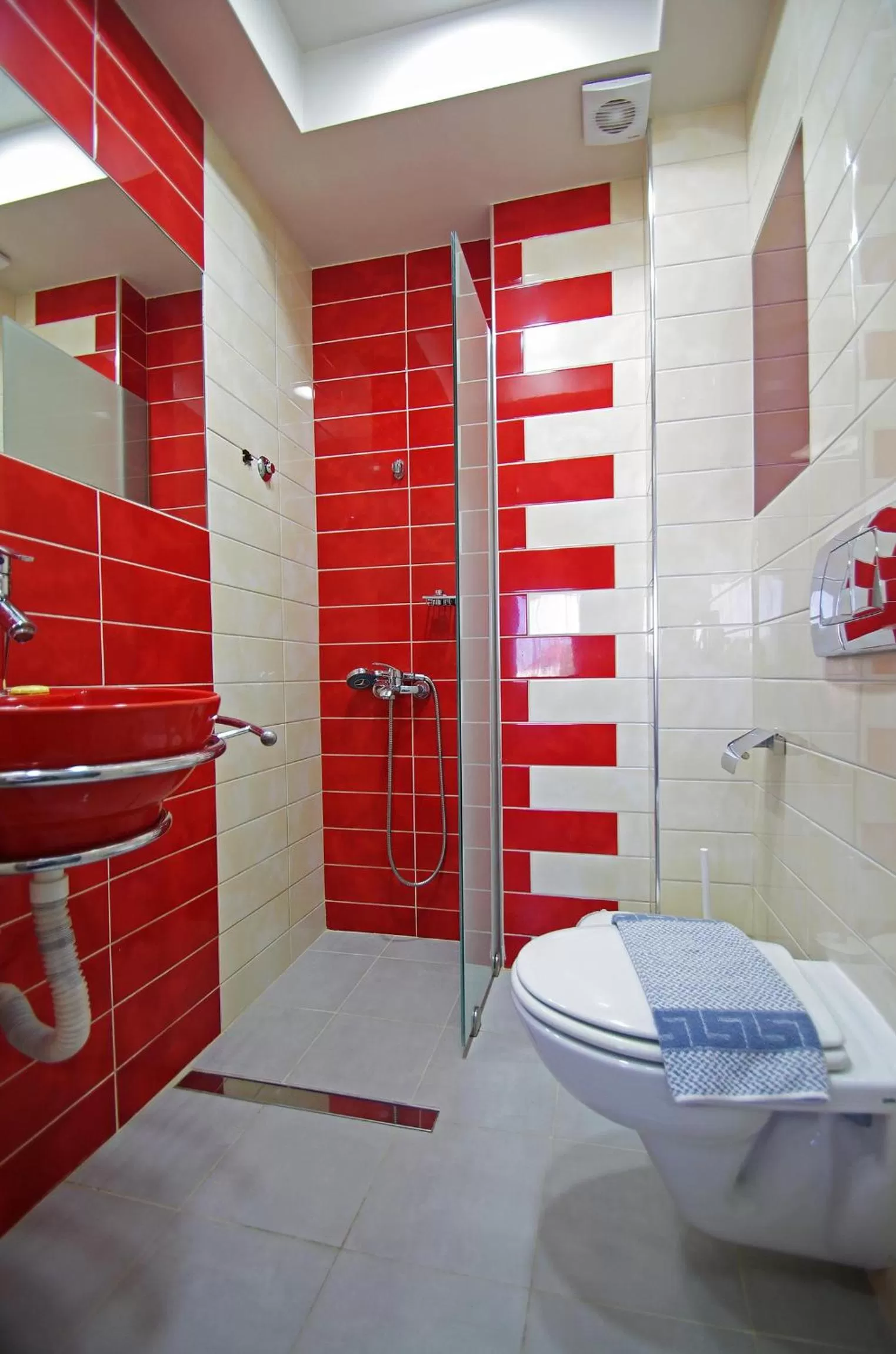 Bathroom in Principal New Leisure Hotel