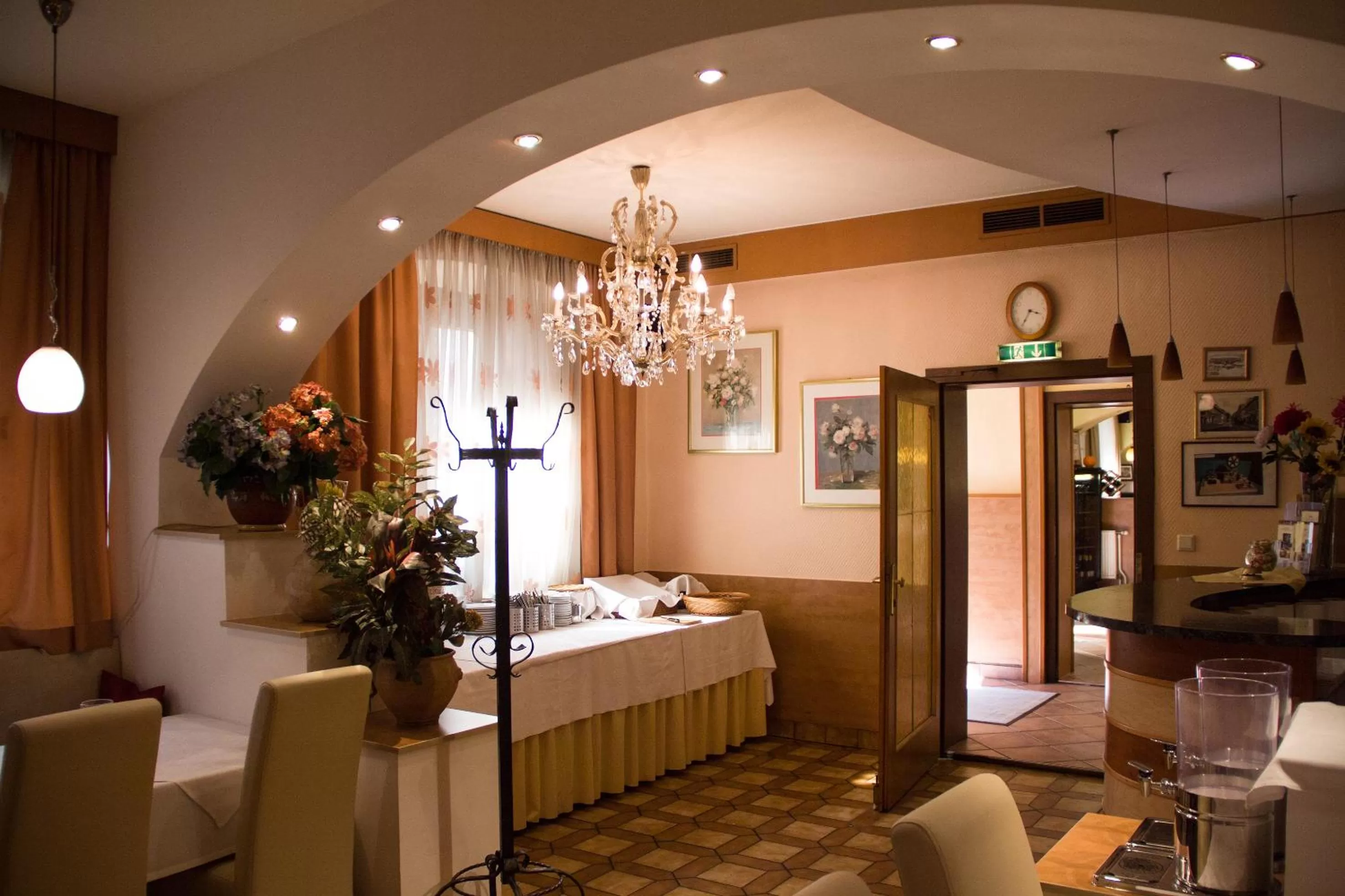 Buffet breakfast in Hotel Alter Telegraf