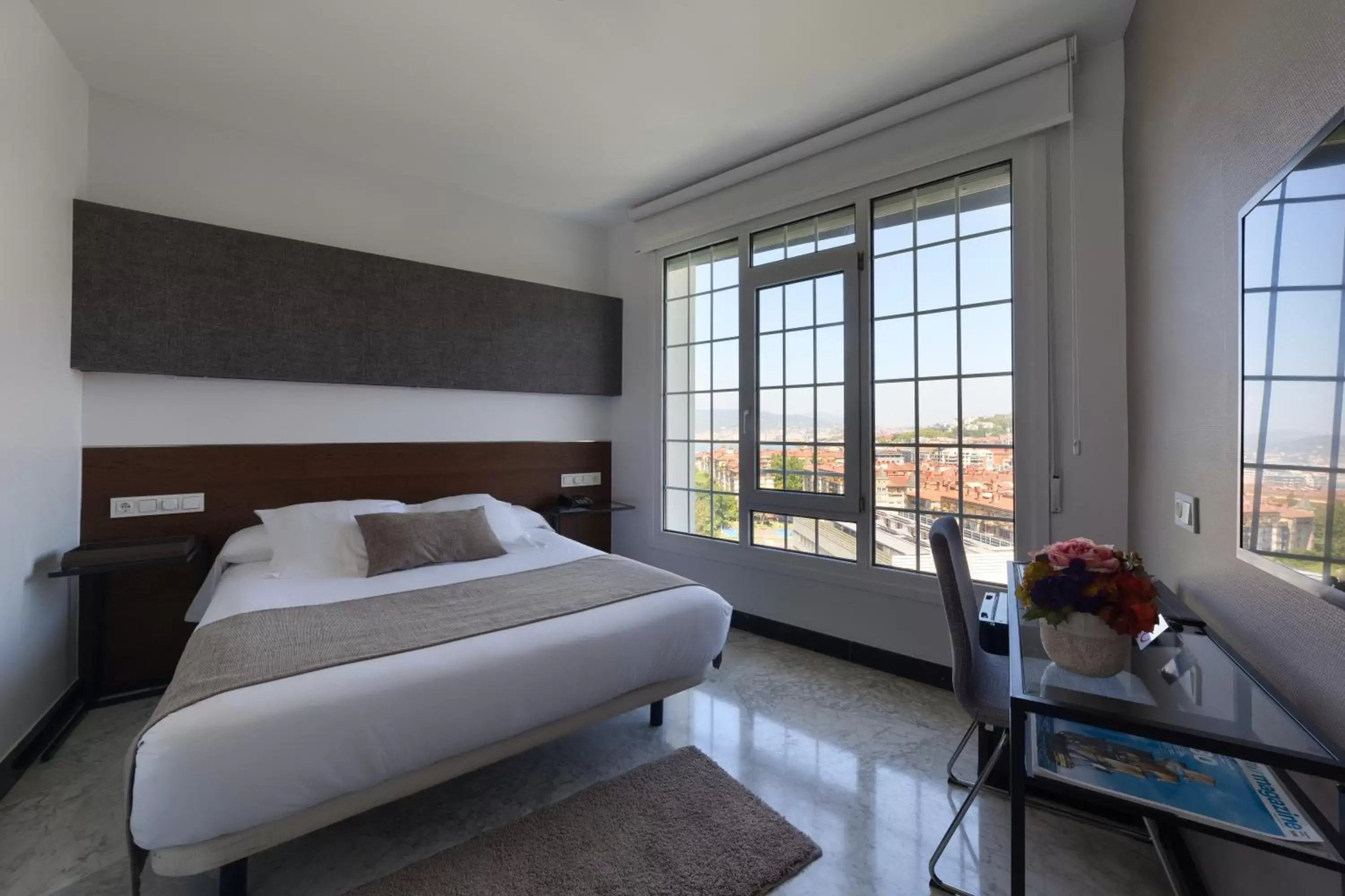 Single Room in Hotel Avenida Single Room in Hotel Avenida