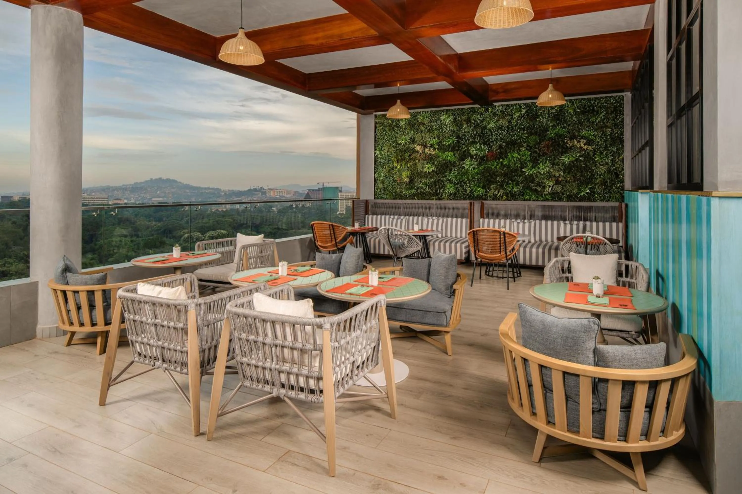 Lounge or bar in Four Points by Sheraton Kampala