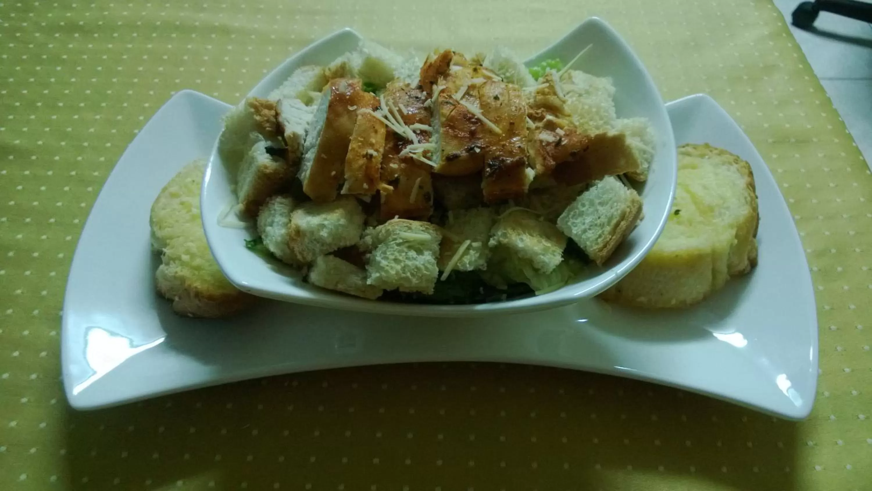 Food and drinks in The Red Hut Inn