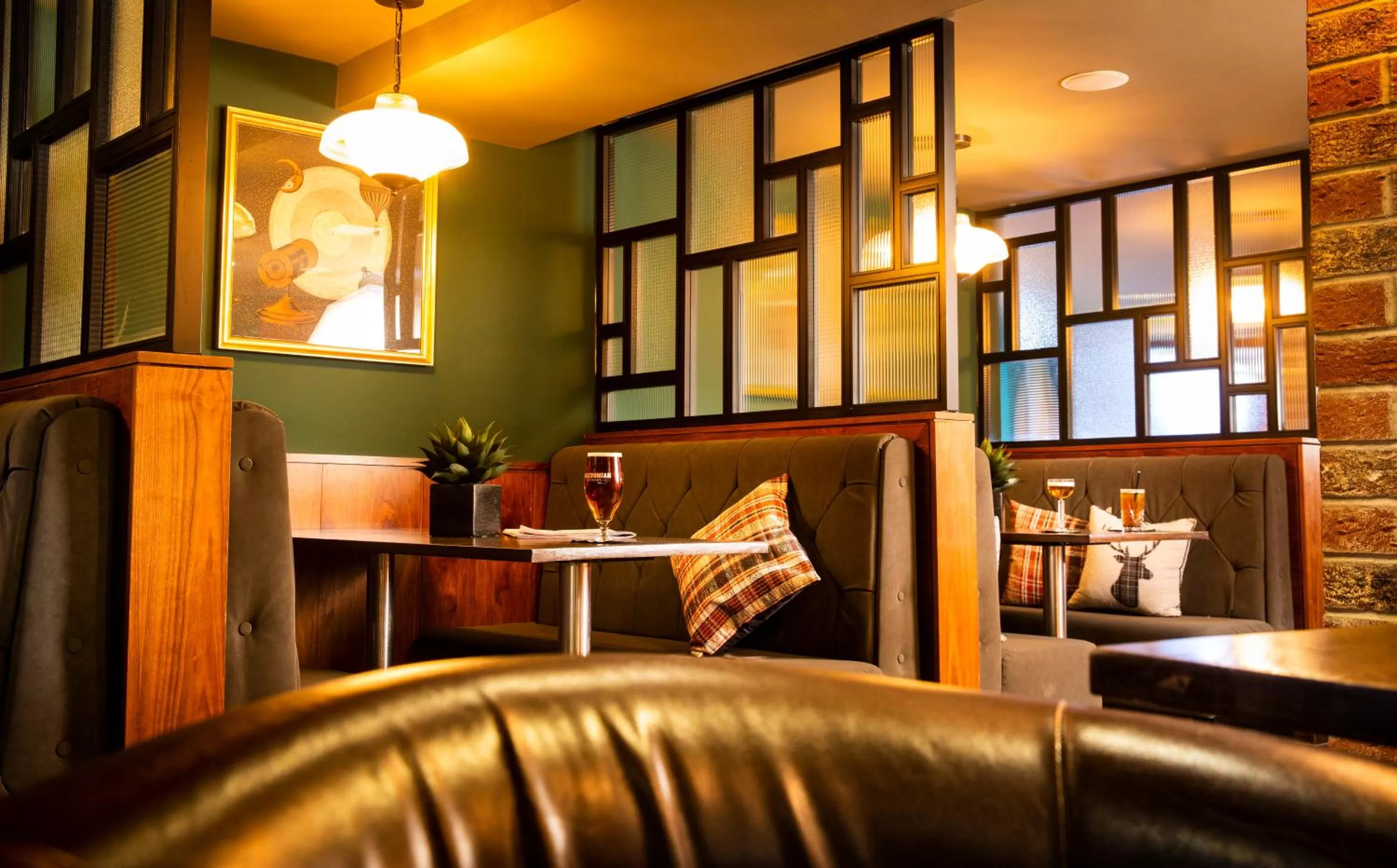 Restaurant/places to eat in Bruntsfield Hotel