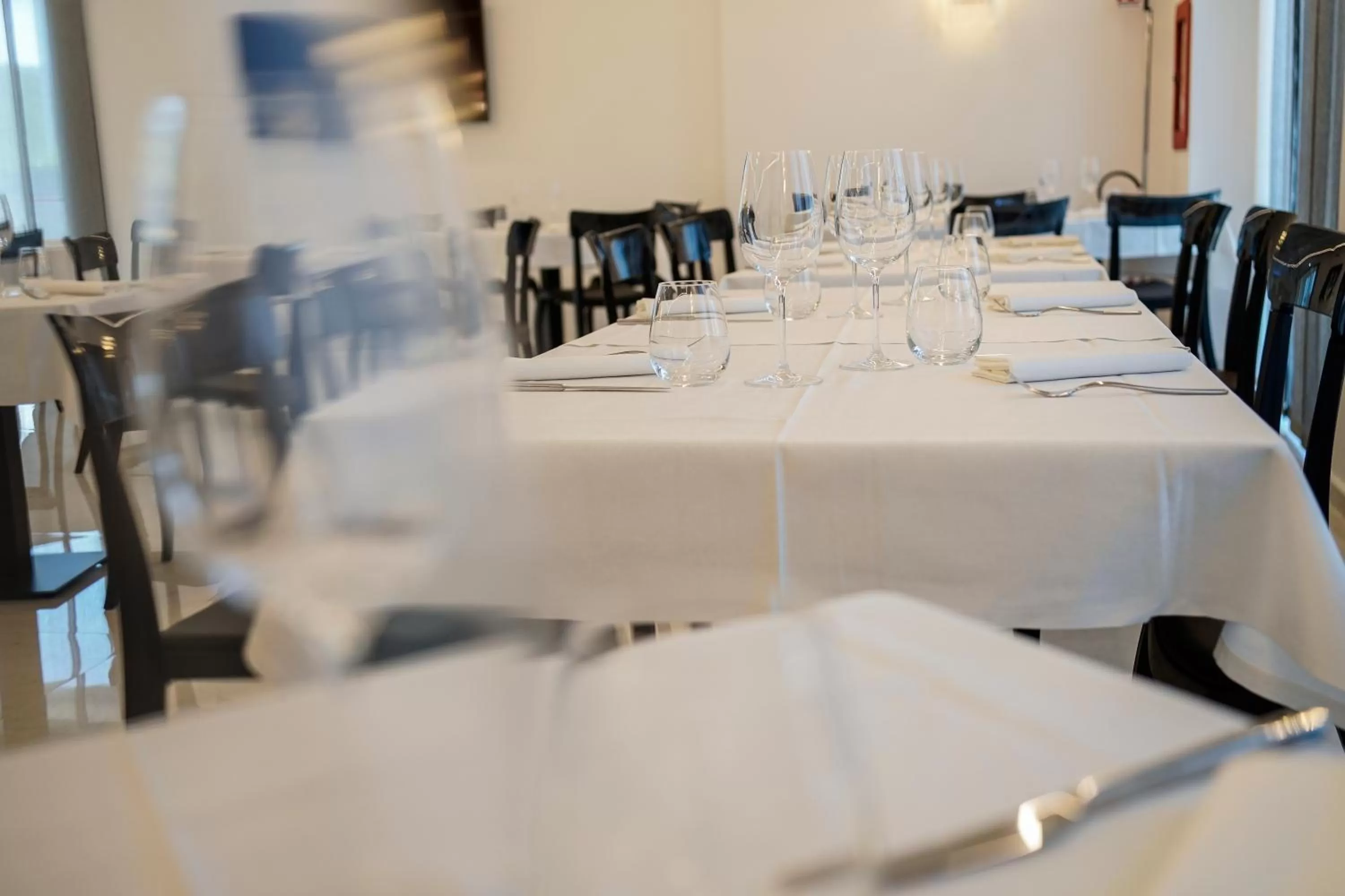 Restaurant/places to eat in PM Hotel