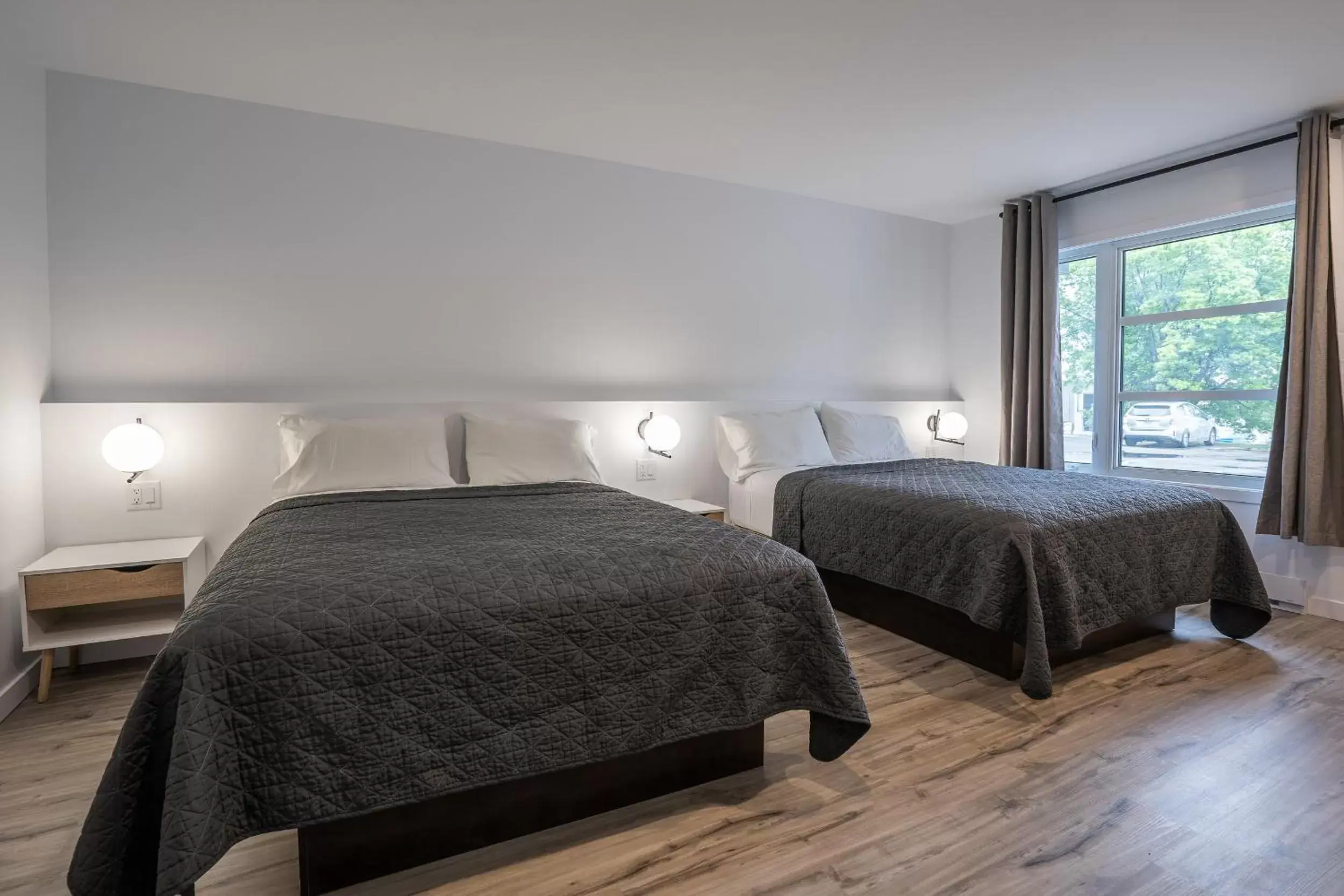 Deluxe Queen Room in Le 2020 Charlevoix Deluxe Queen Room in Le 2020 Charlevoix