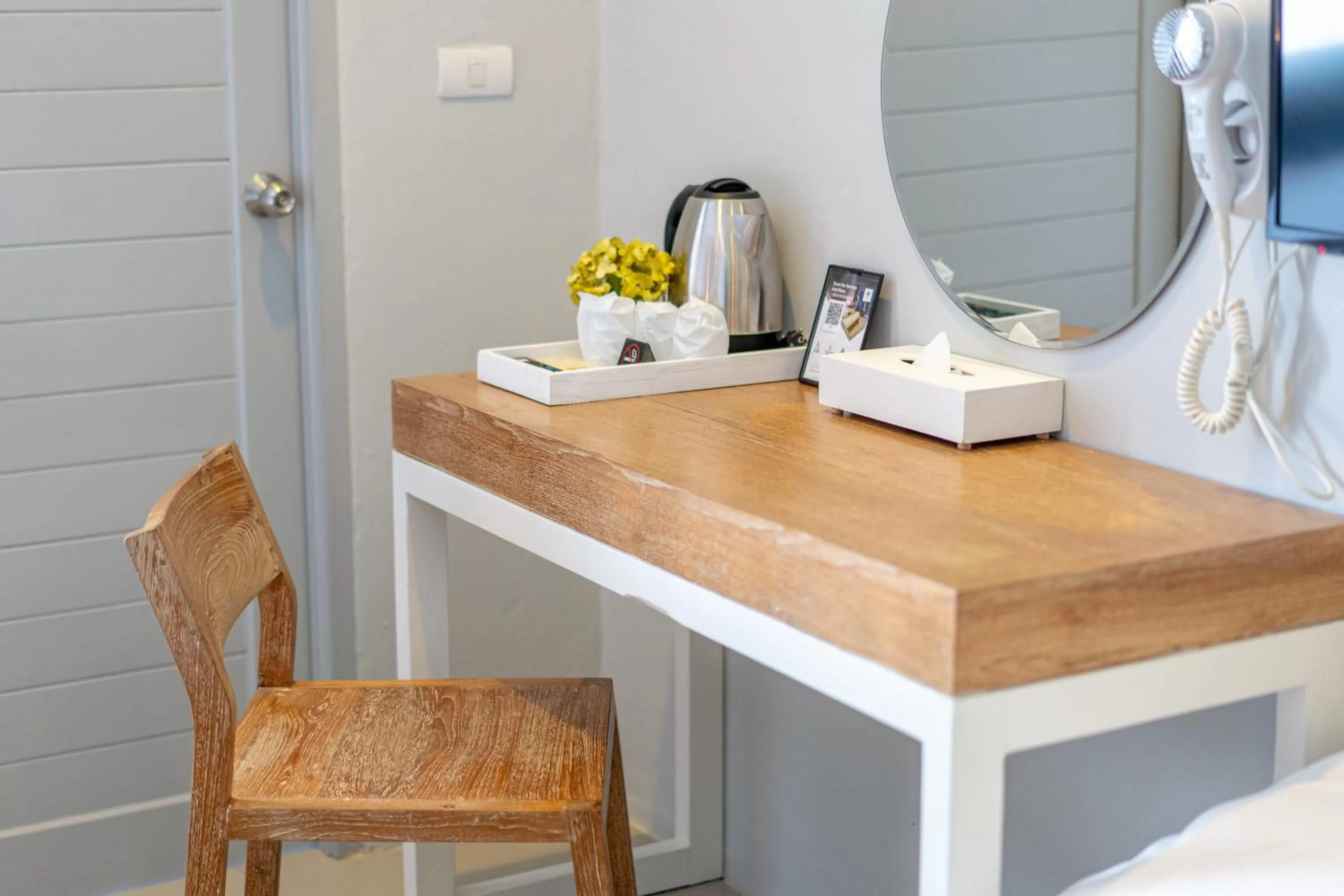 hair dresser in Hug Nimman Hotel