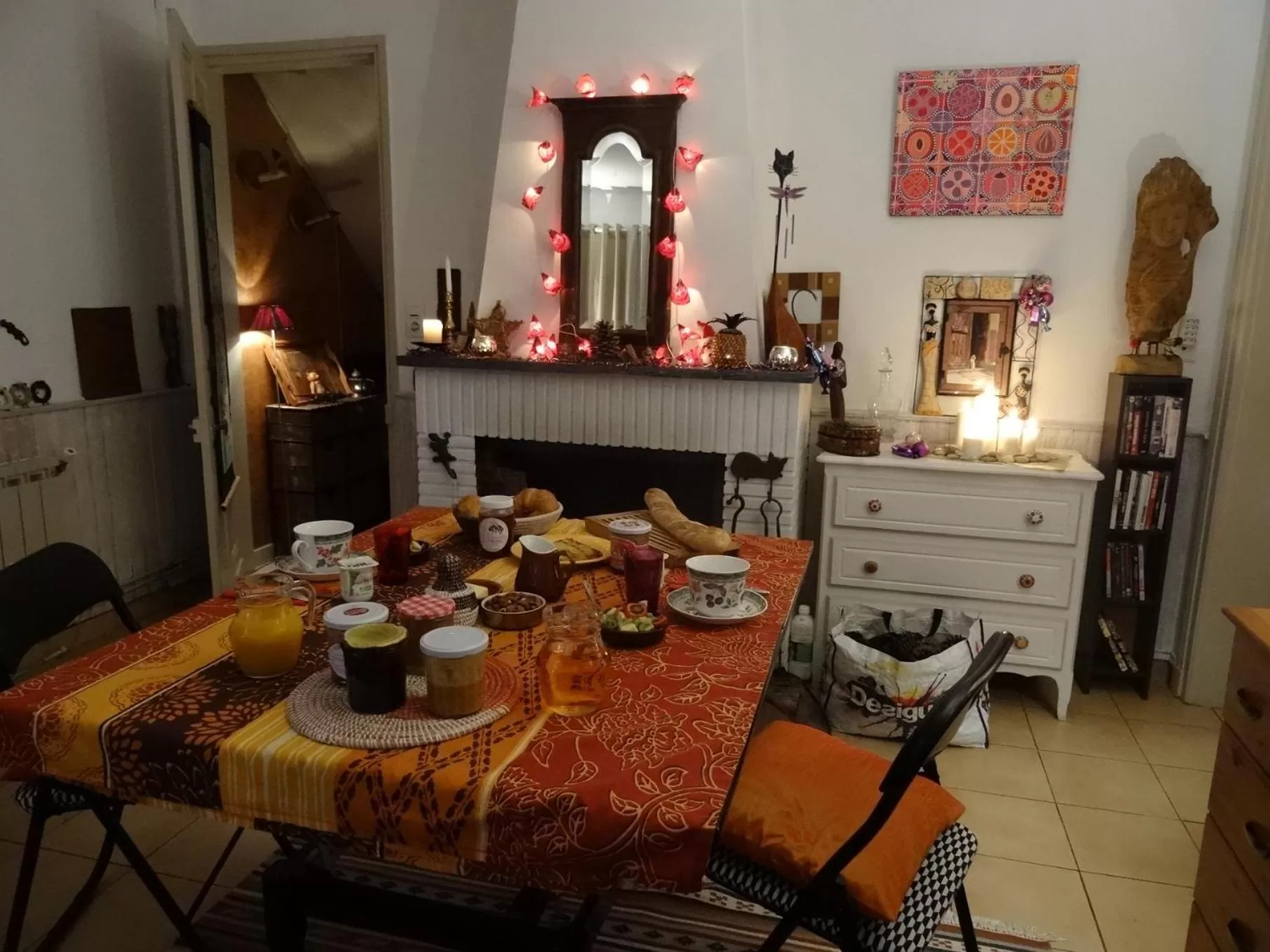 Food and drinks, Restaurant/Places to Eat in La Chambre Du Voyageur