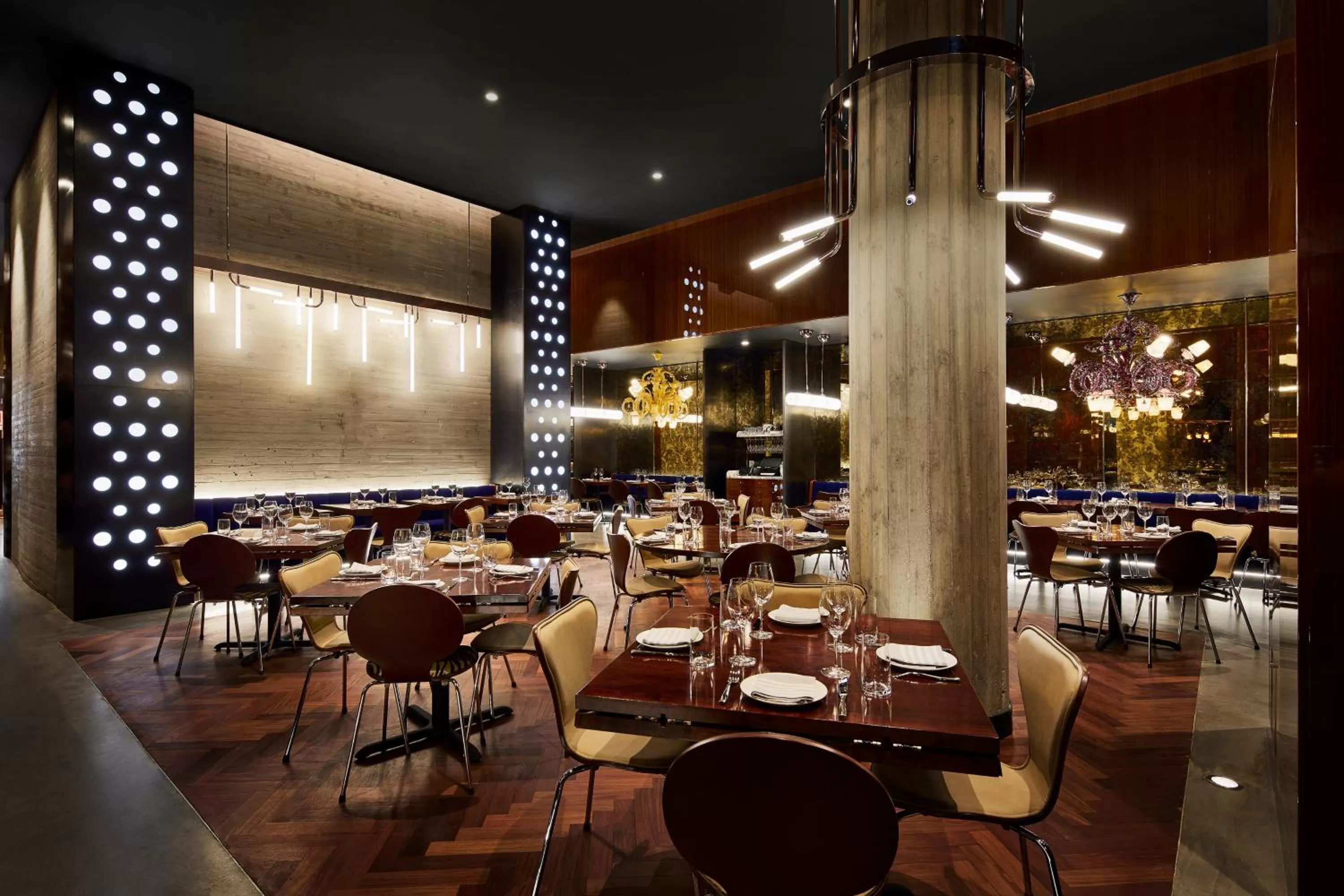 Restaurant/places to eat in Hotel Hendricks