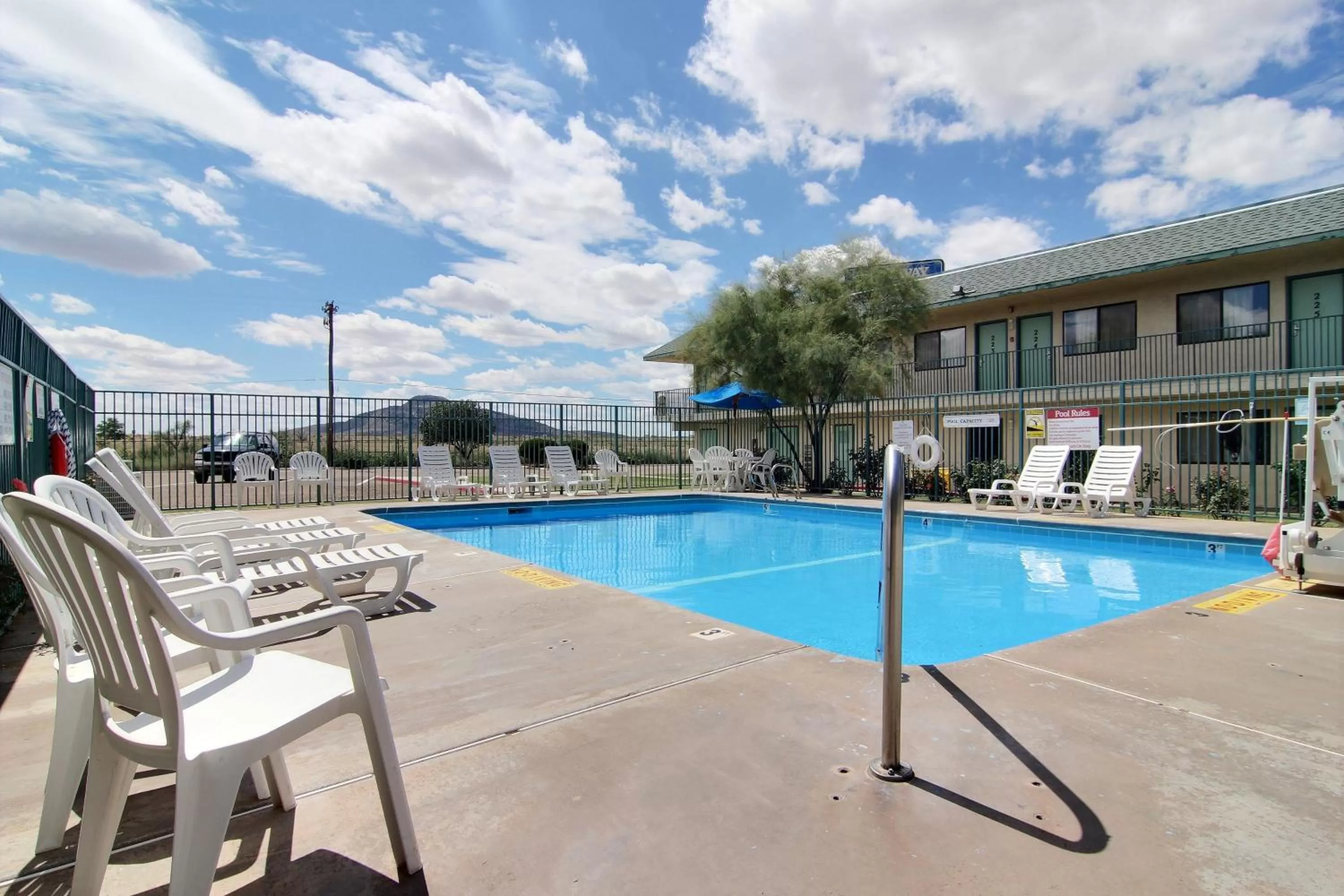 Swimming pool in Motel 6-Tucumcari, NM