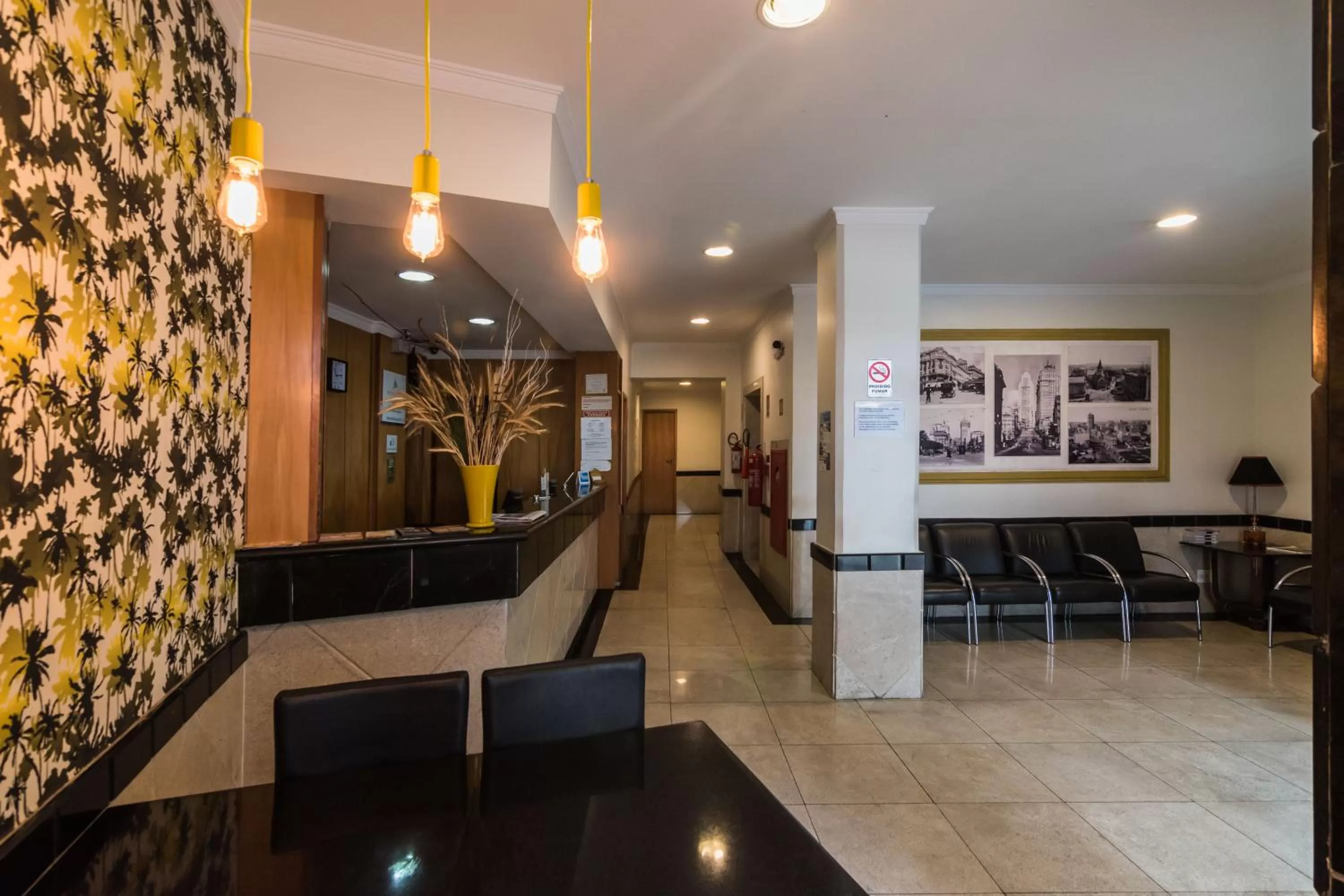 Lobby or reception in Cinelandia Hotel