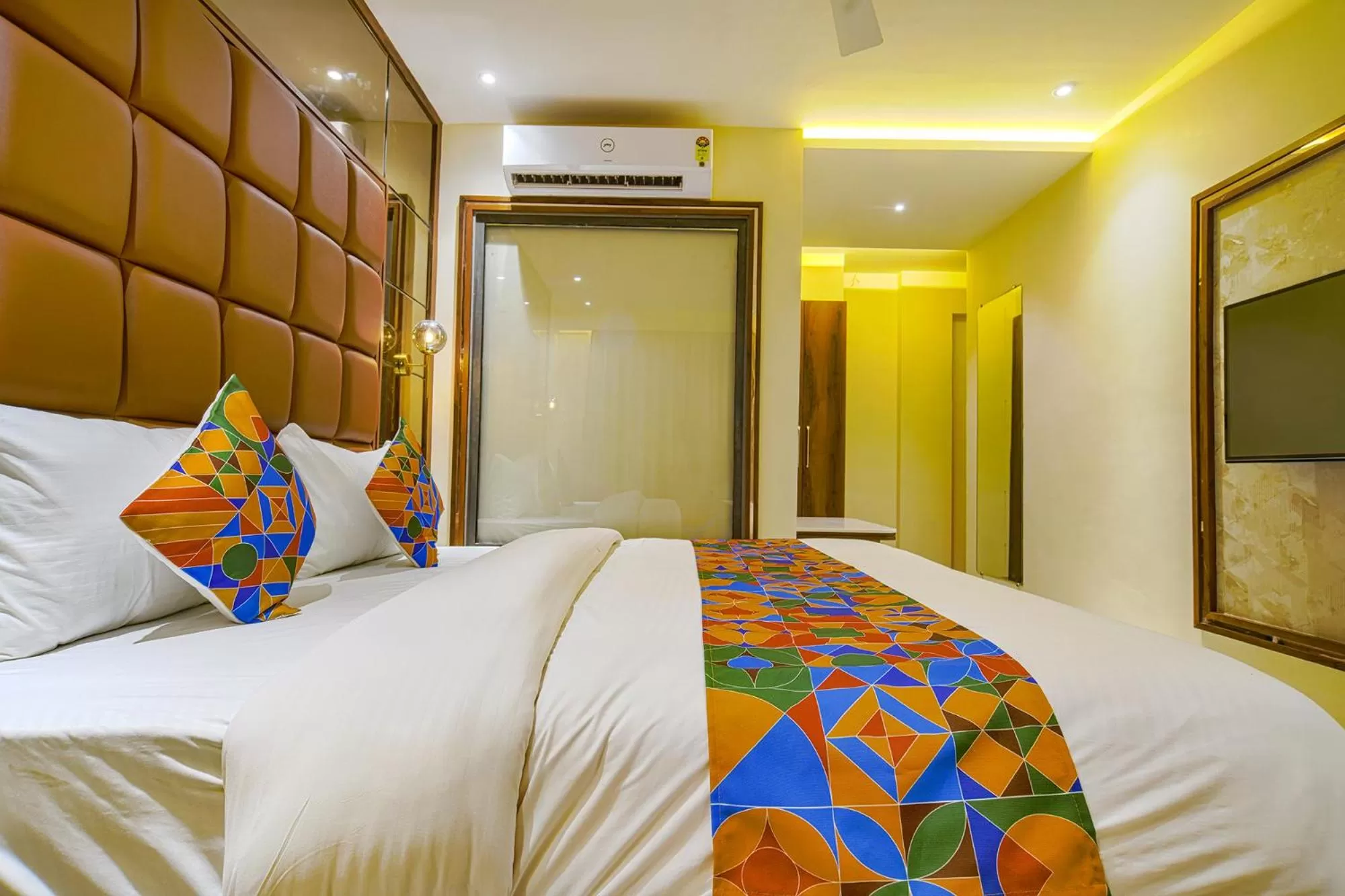 TV and multimedia, Bed in FabHotel Benchmark