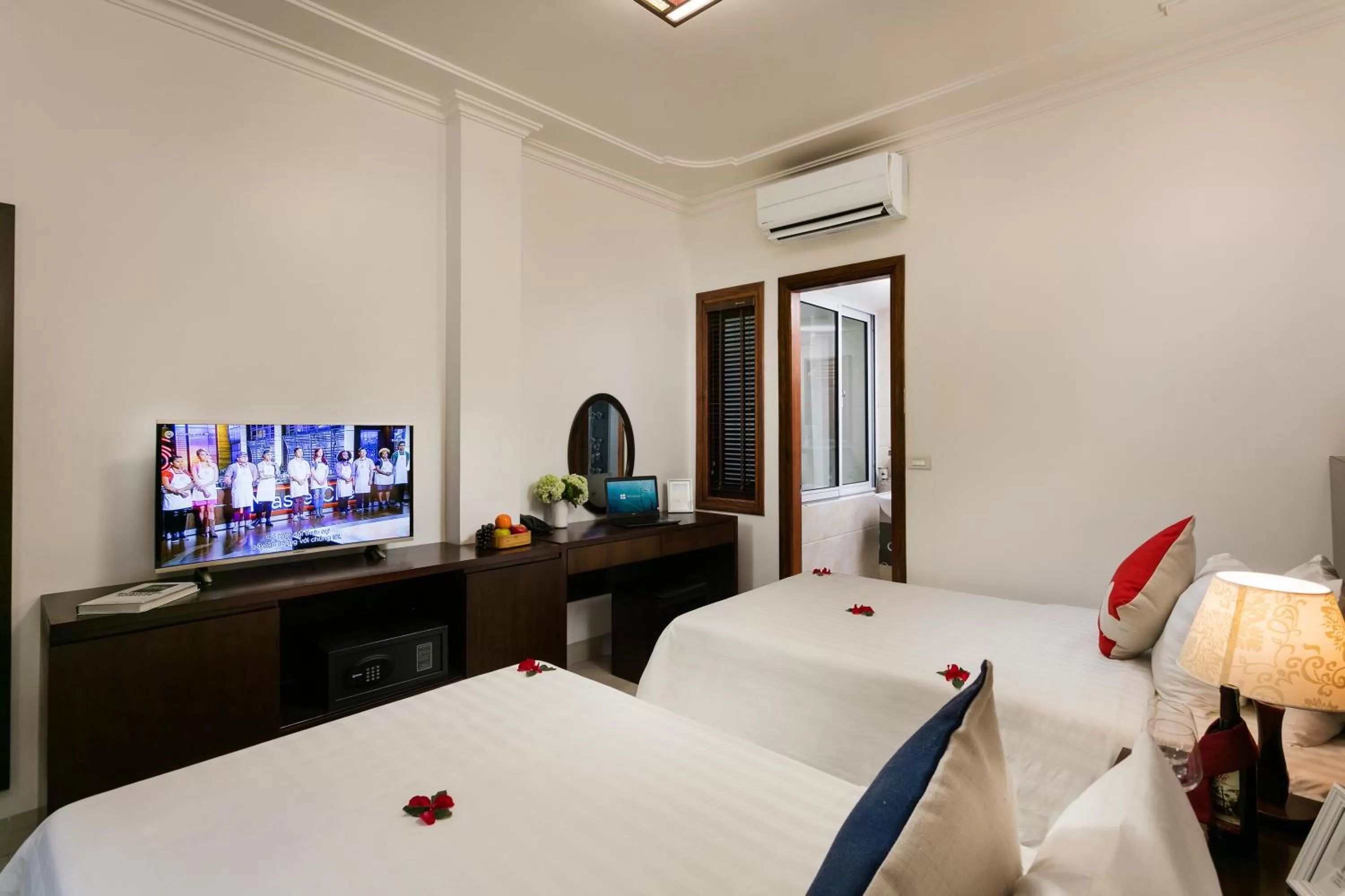 air conditioner, Bed in Hanoi Stella Hotel