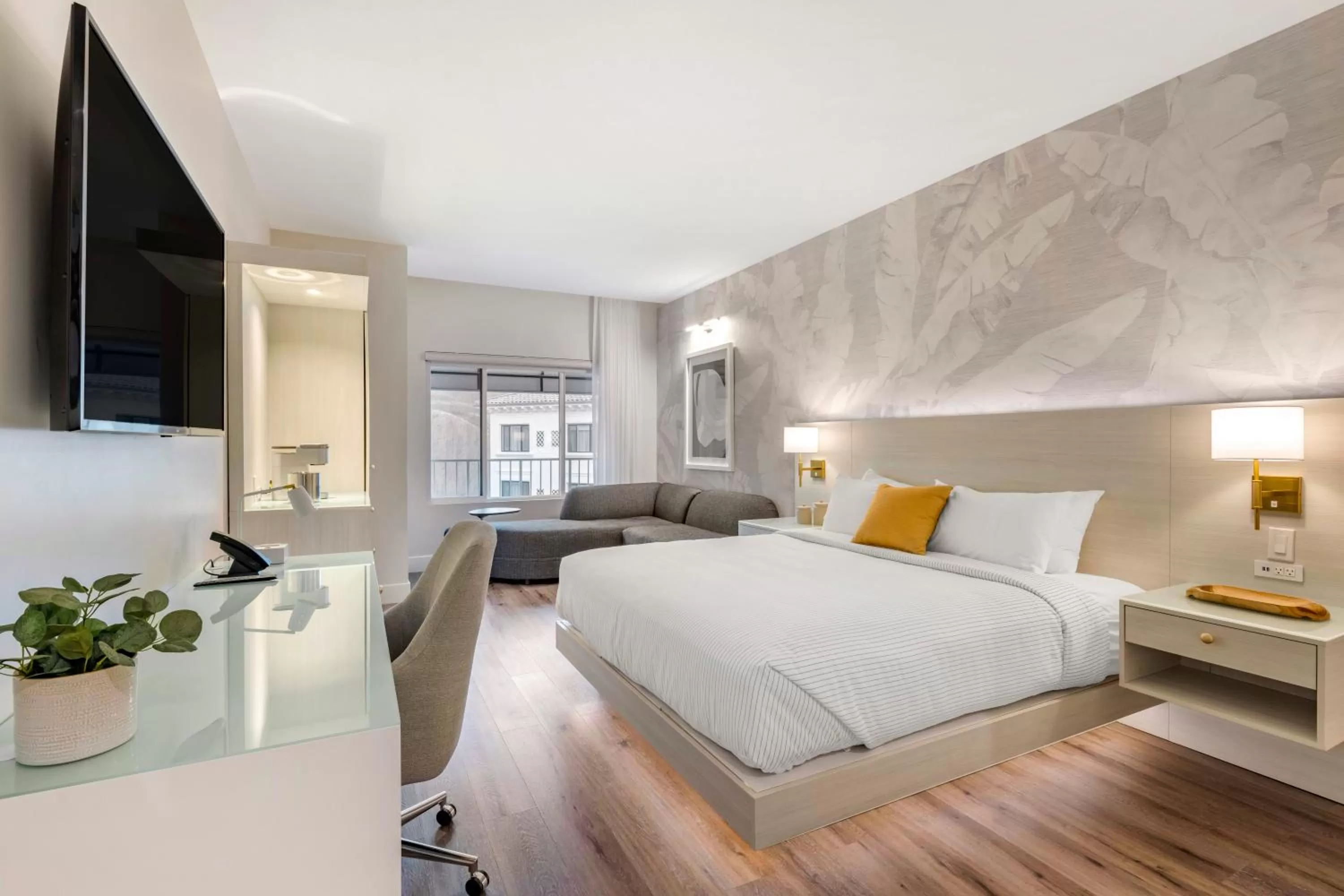 Bed in Cambria Hotel Calabasas - Malibu