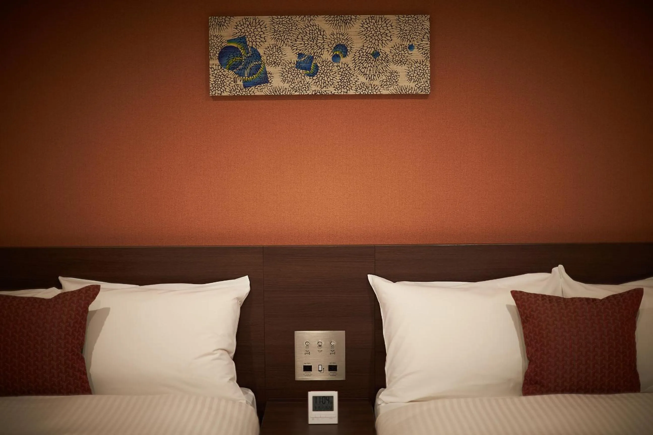 Bed in ys inn naha orokuekimae