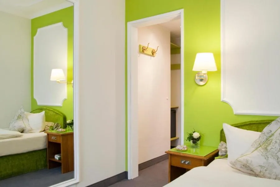 Photo of the whole room, Bed in Gildors Hotel Atmosphère