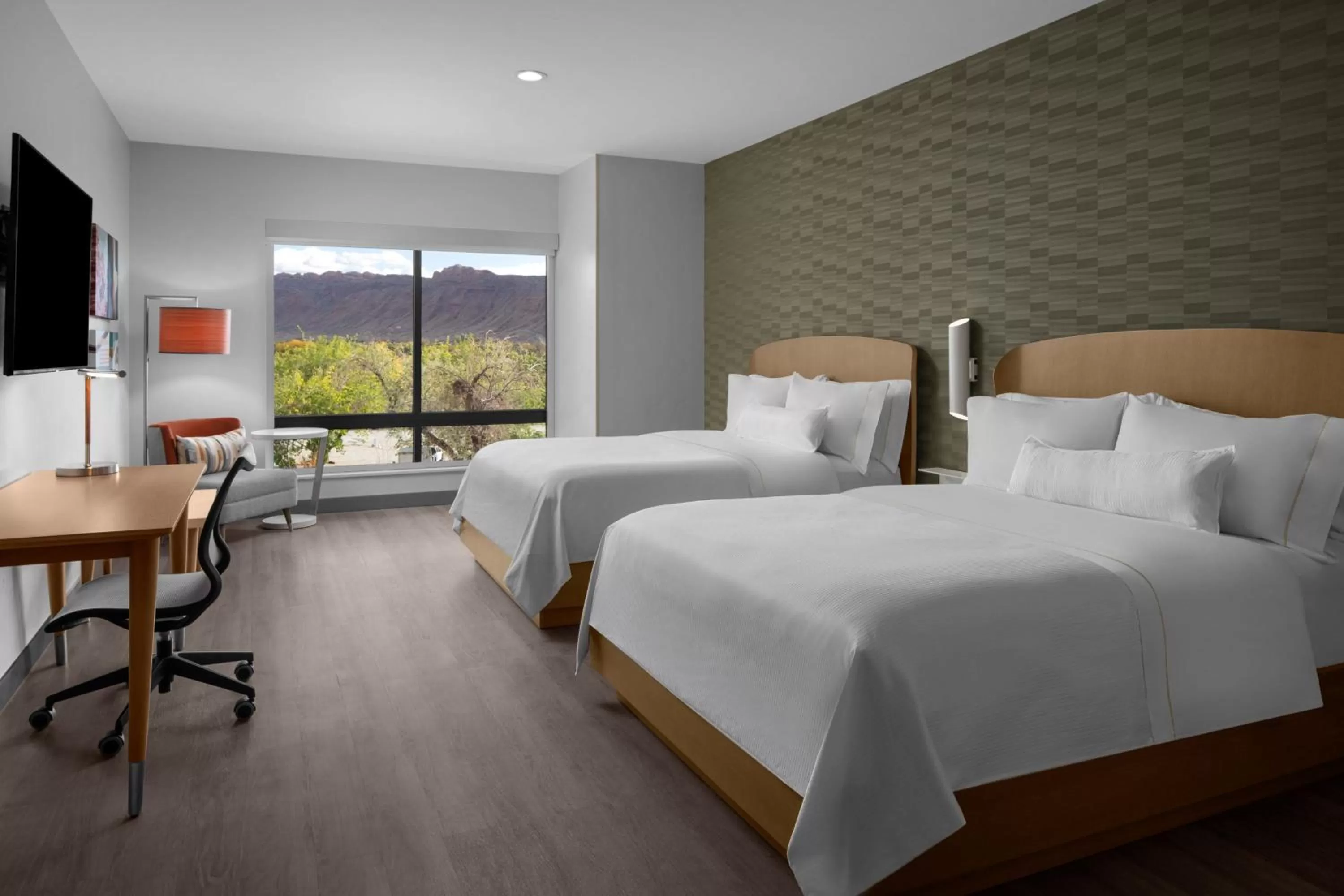 Photo of the whole room, Bed in Element Moab