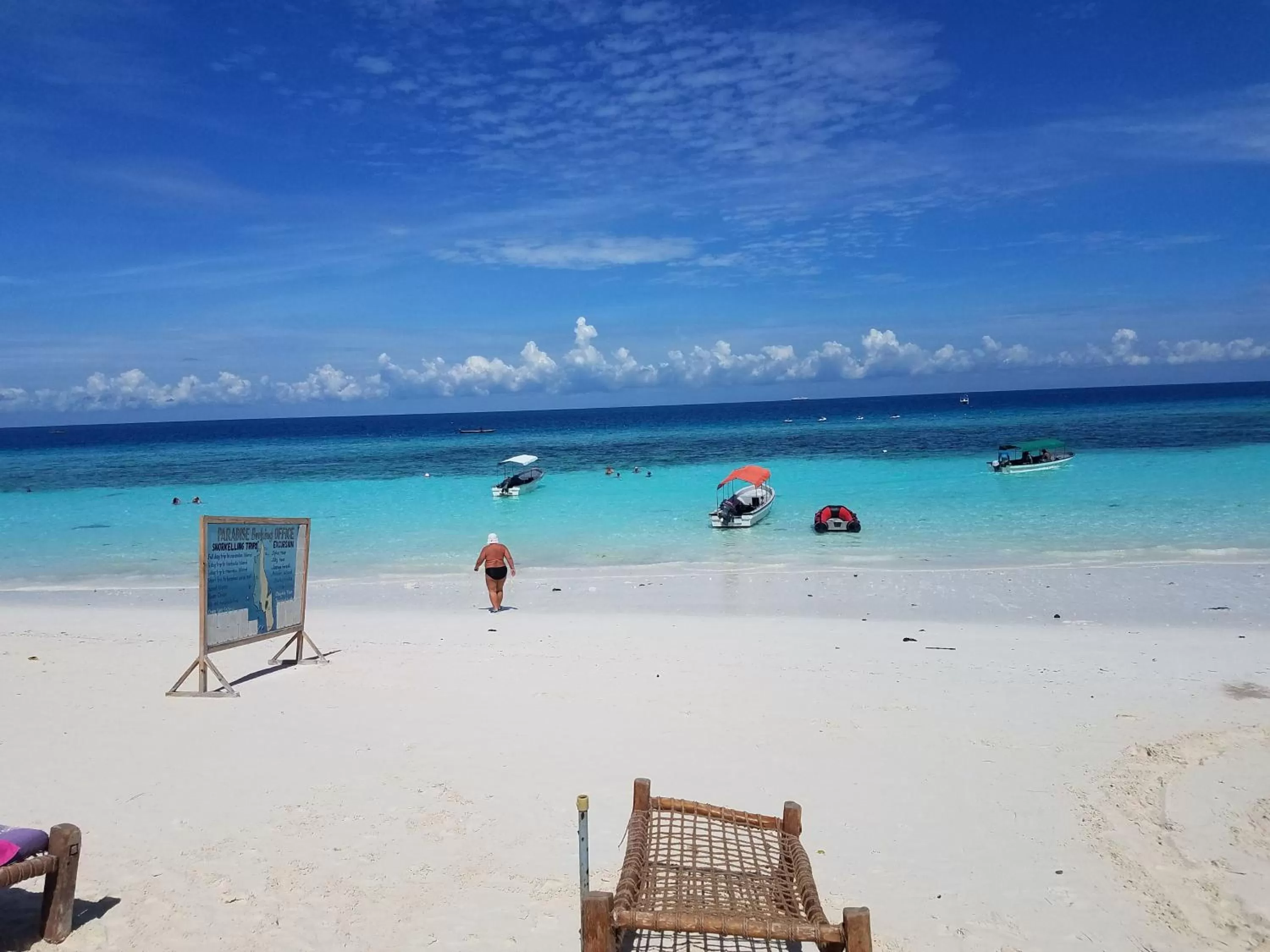 Baraka Aquarium Bungalows