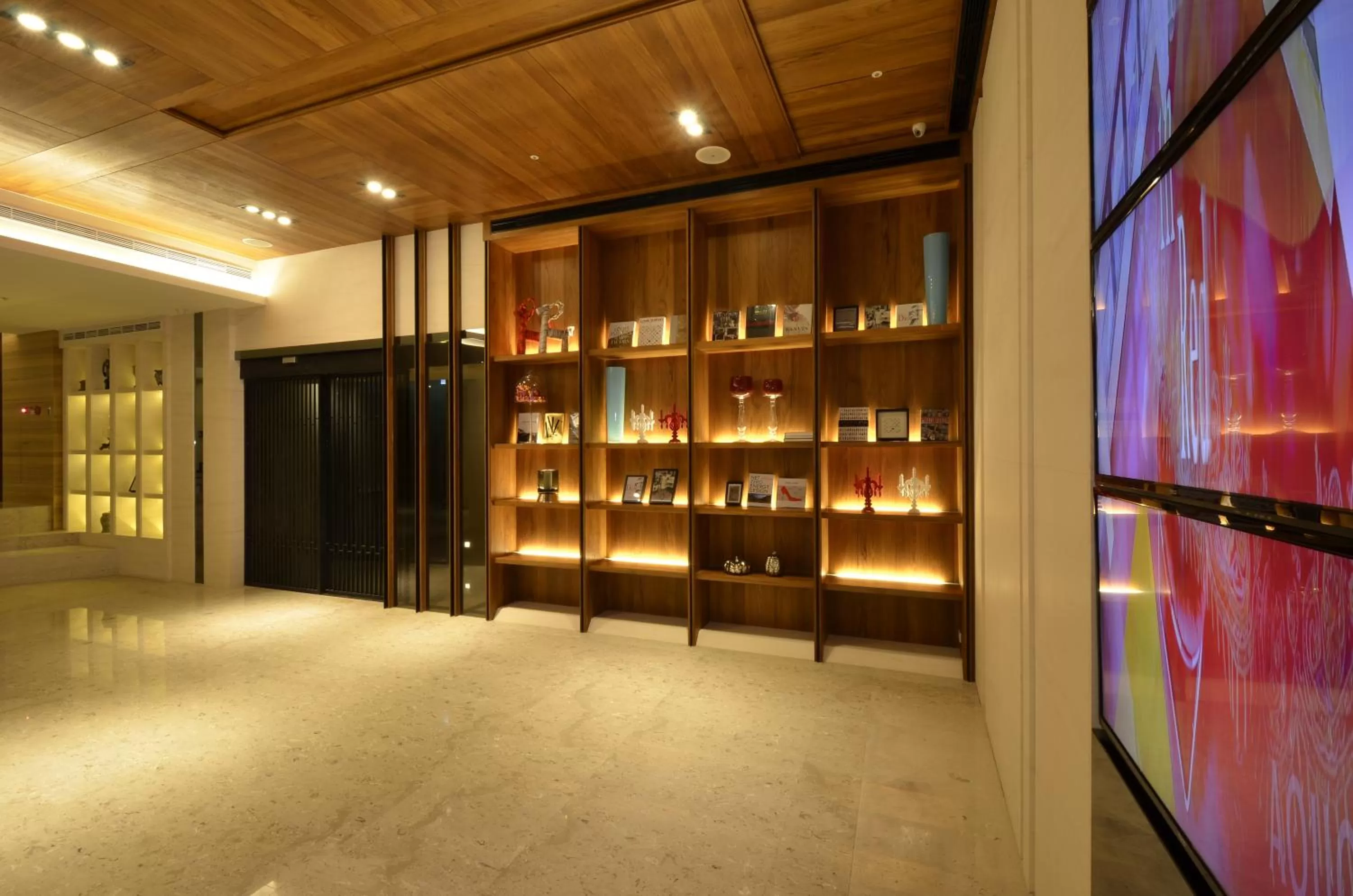 Lobby or reception in Amici hotel Six Star Hostel