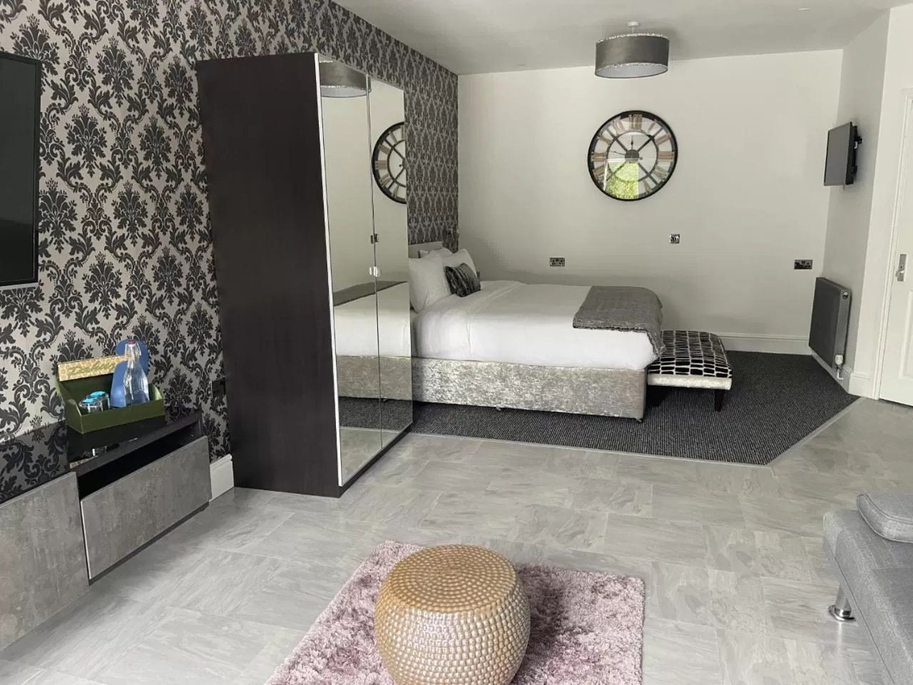 Bed in Charnwood Regency Guest House