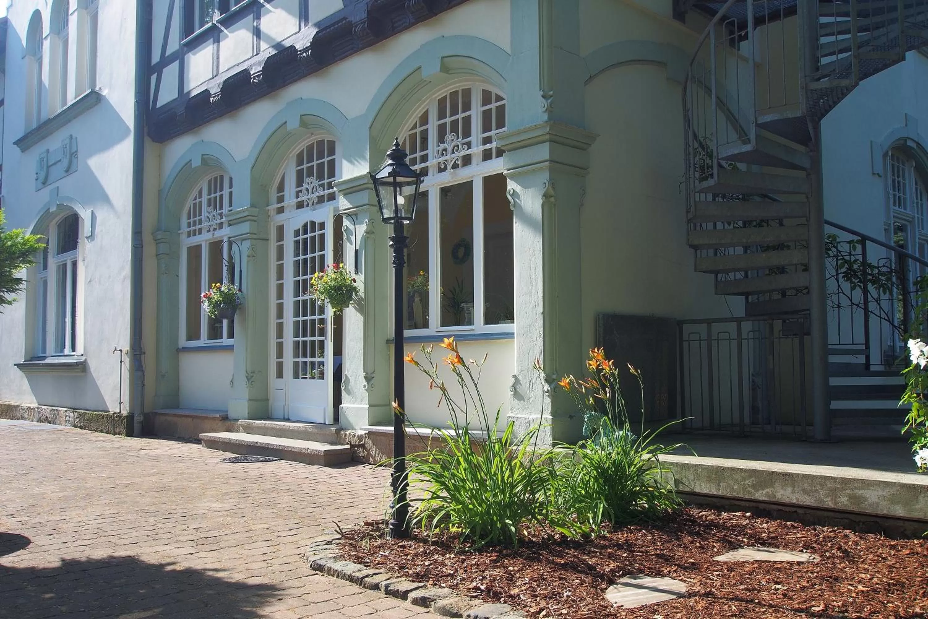 Facade/entrance in Hotel Schlossvilla Derenburg