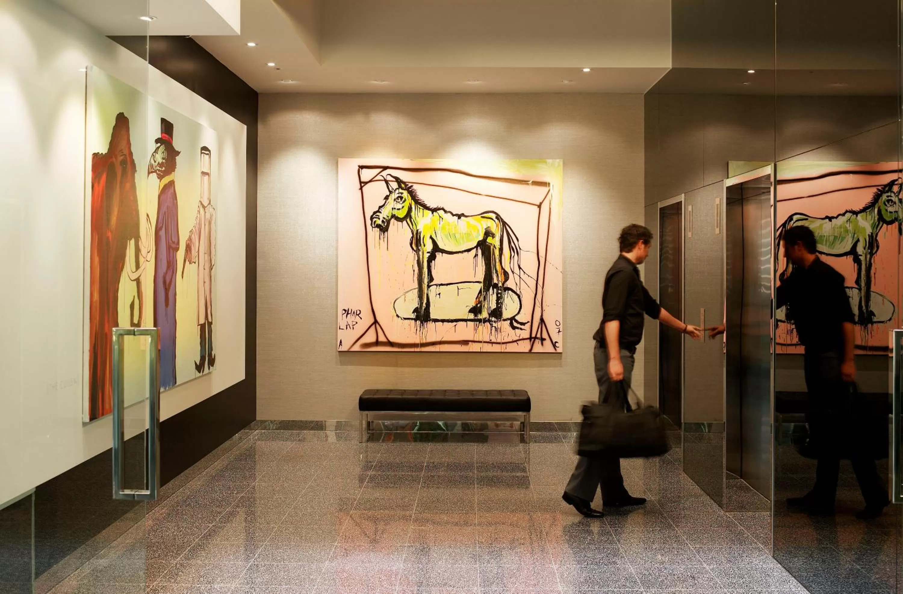 Lobby or reception in The Cullen Melbourne - Art Series