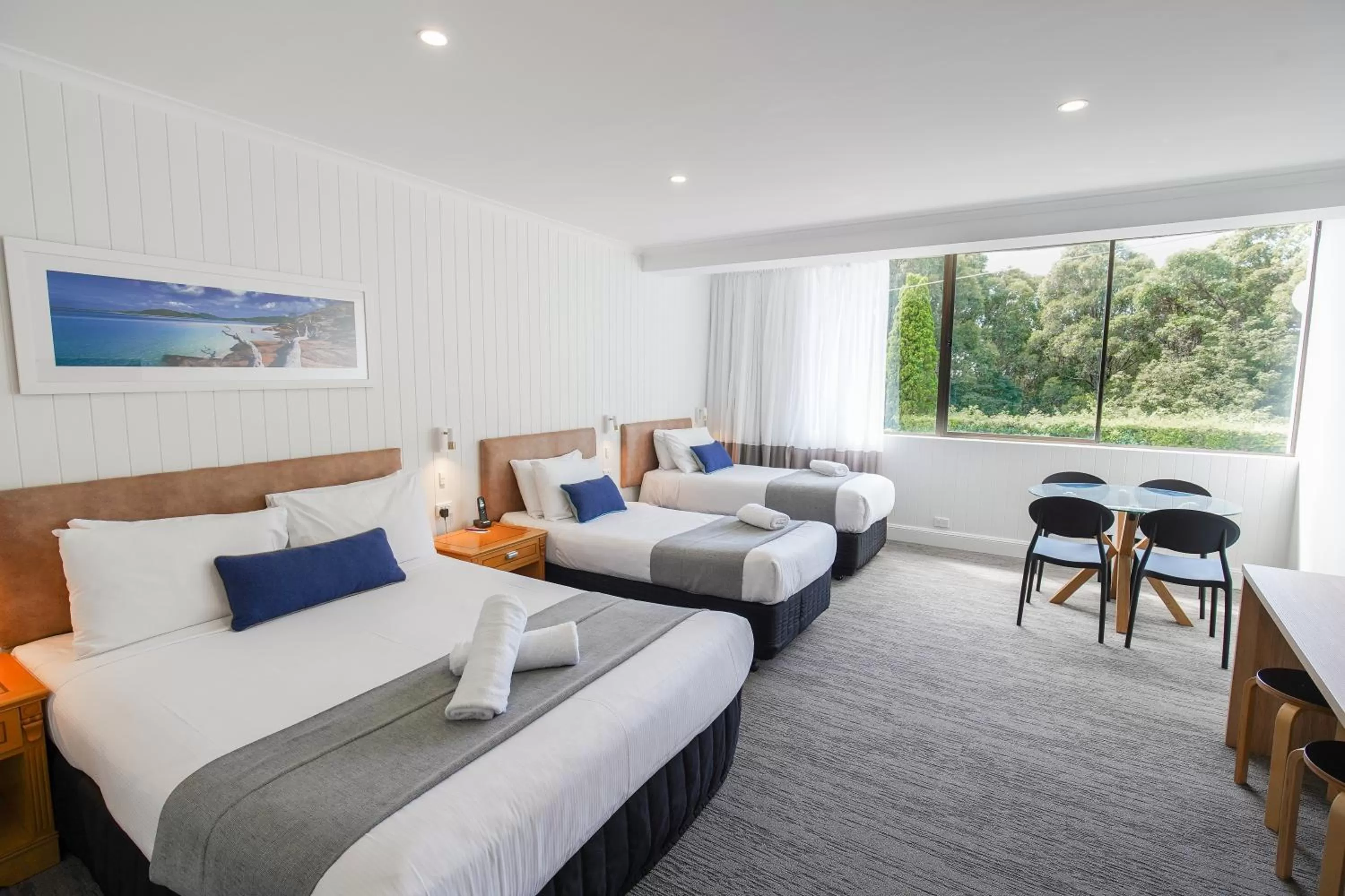 Family, Bed in Mercure Charlestown