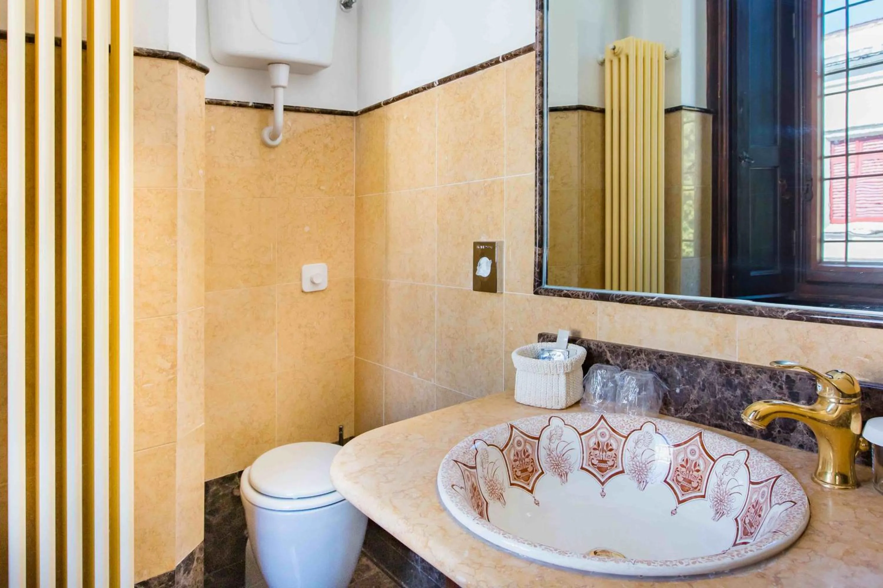 Bathroom in Castello Dal Pozzo Resort Lago Maggiore - Preferred Hotels & Resorts