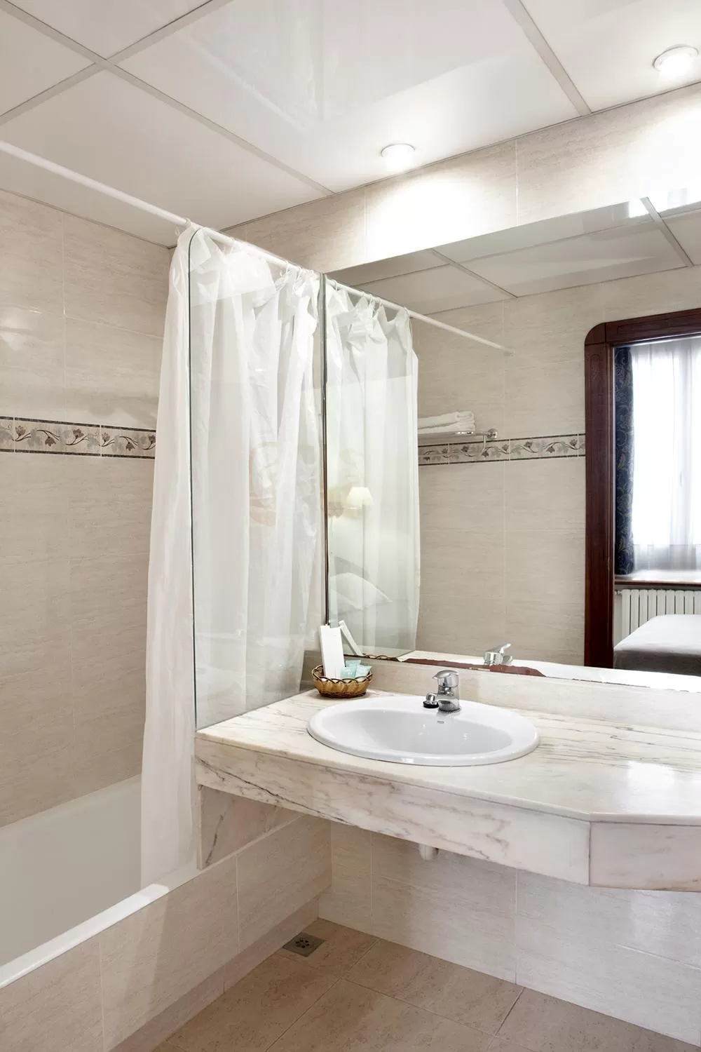 Bathroom in Gaudi Hotel