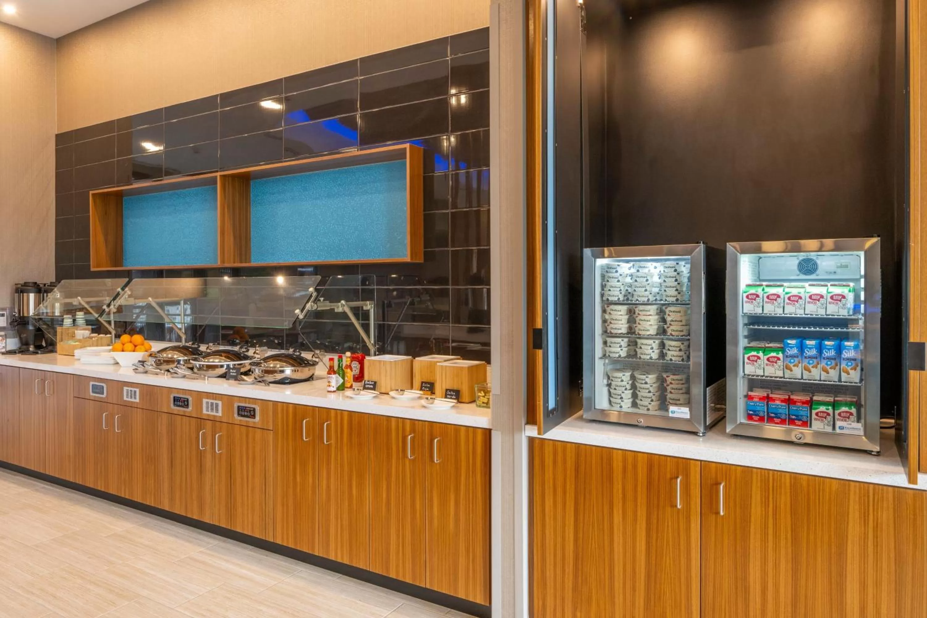 Breakfast in SpringHill Suites by Marriott Colorado Springs Downtown