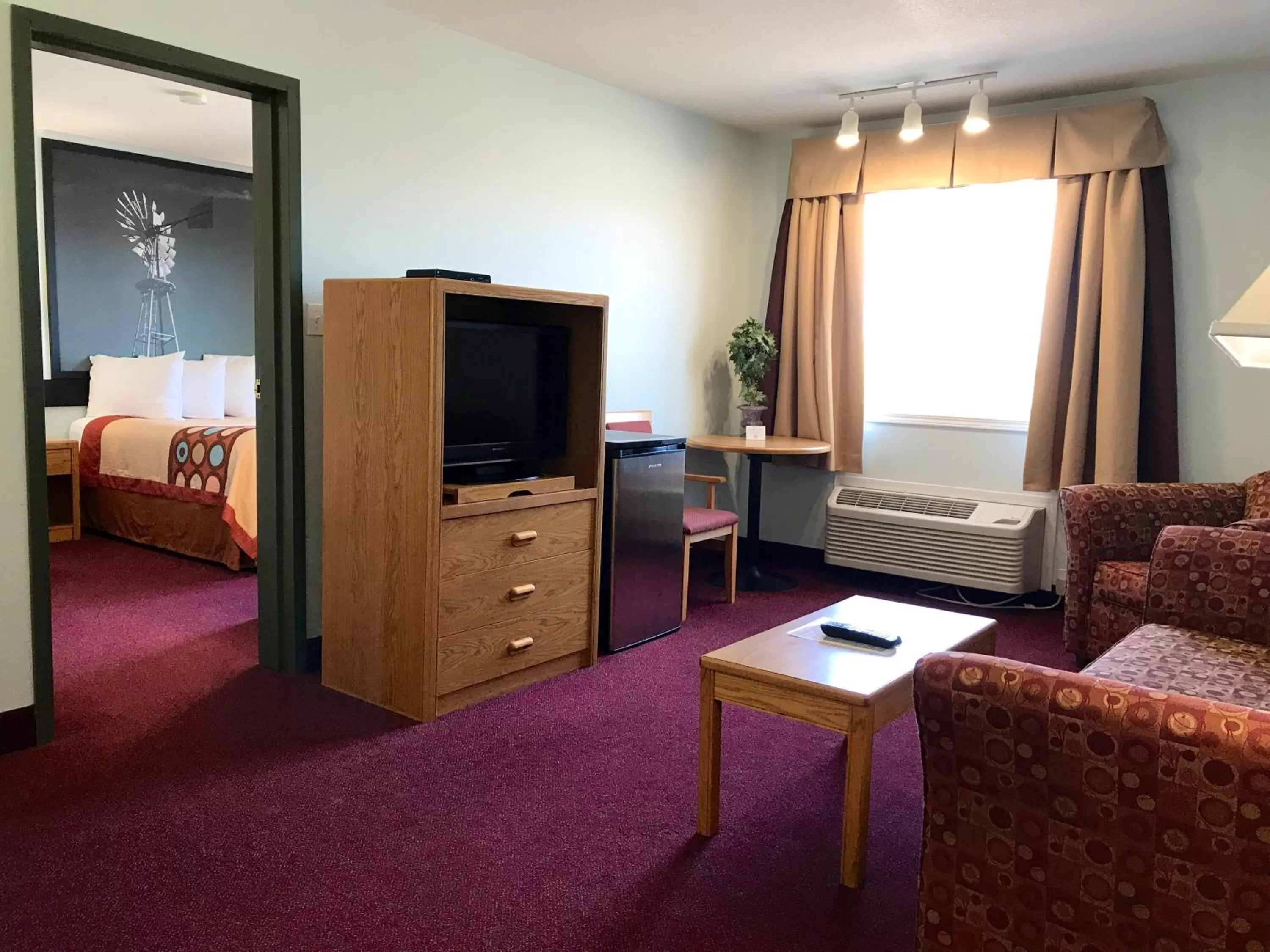 Property building, Bed in Super 8 by Wyndham Kindersley