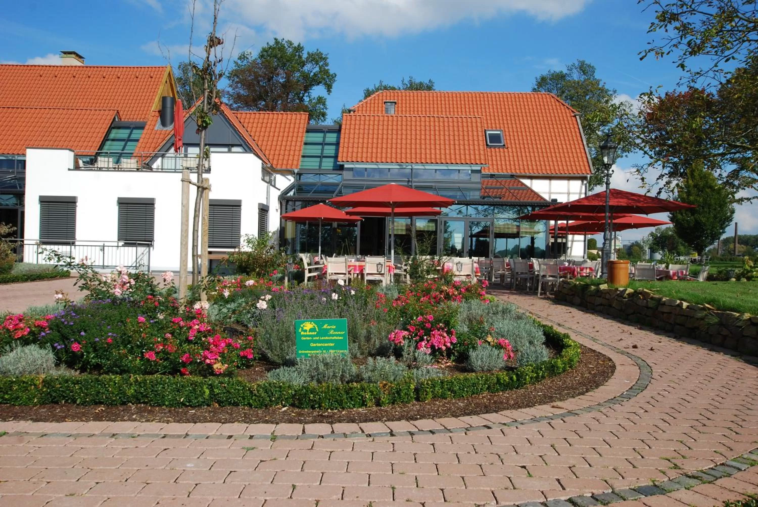 Facade/entrance in Gut Kump Gastronomie und Hotel