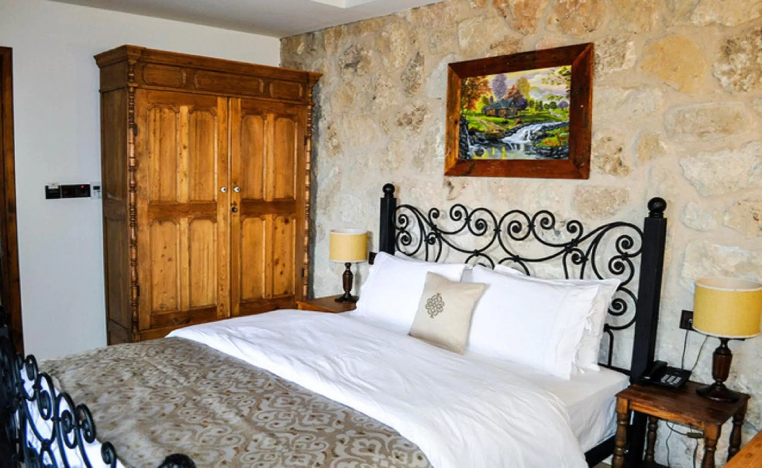 Bed in Kemerli Konak Boutique Hotel