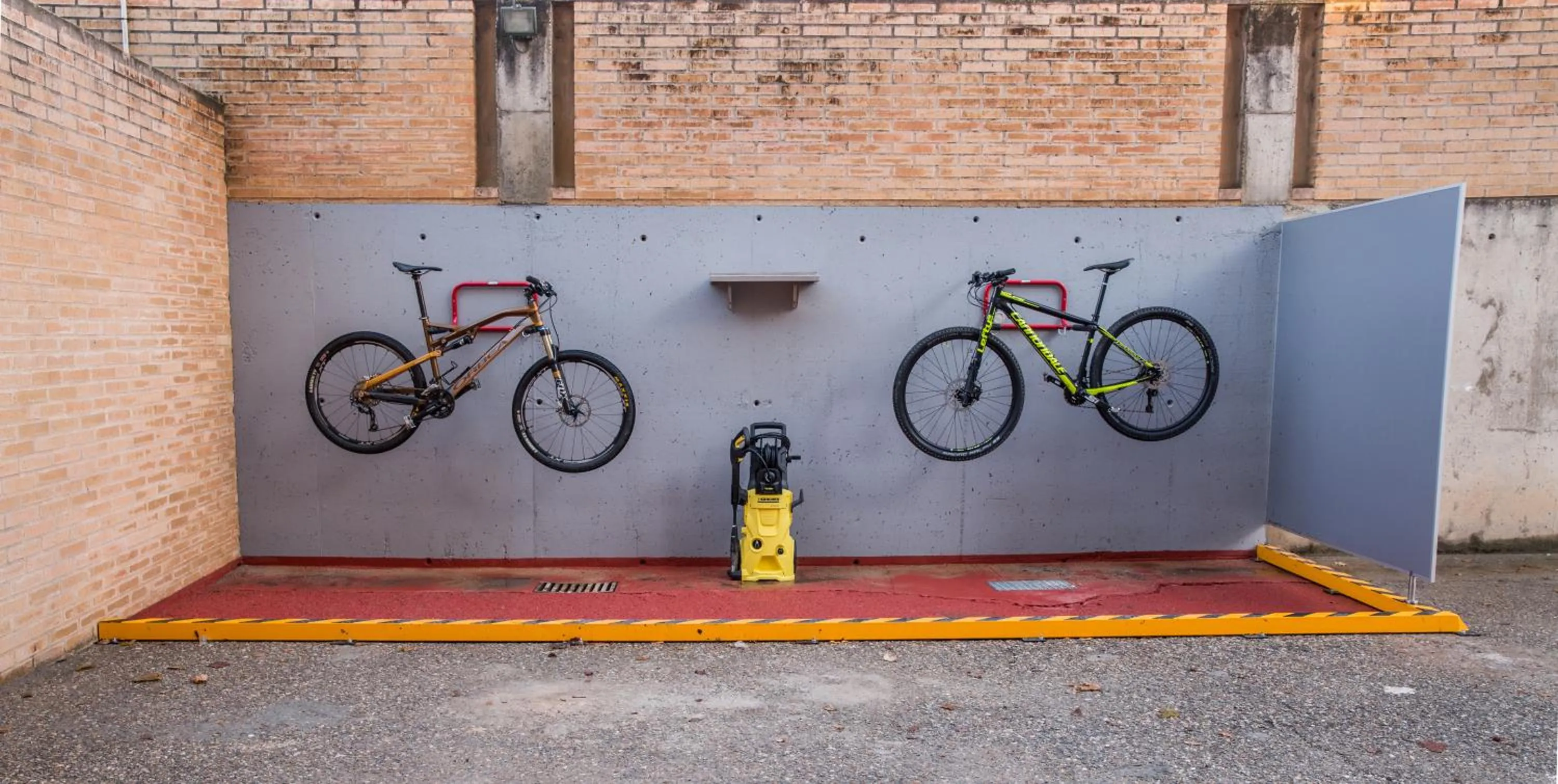 Property building in Hotel Spa Rio Ucero