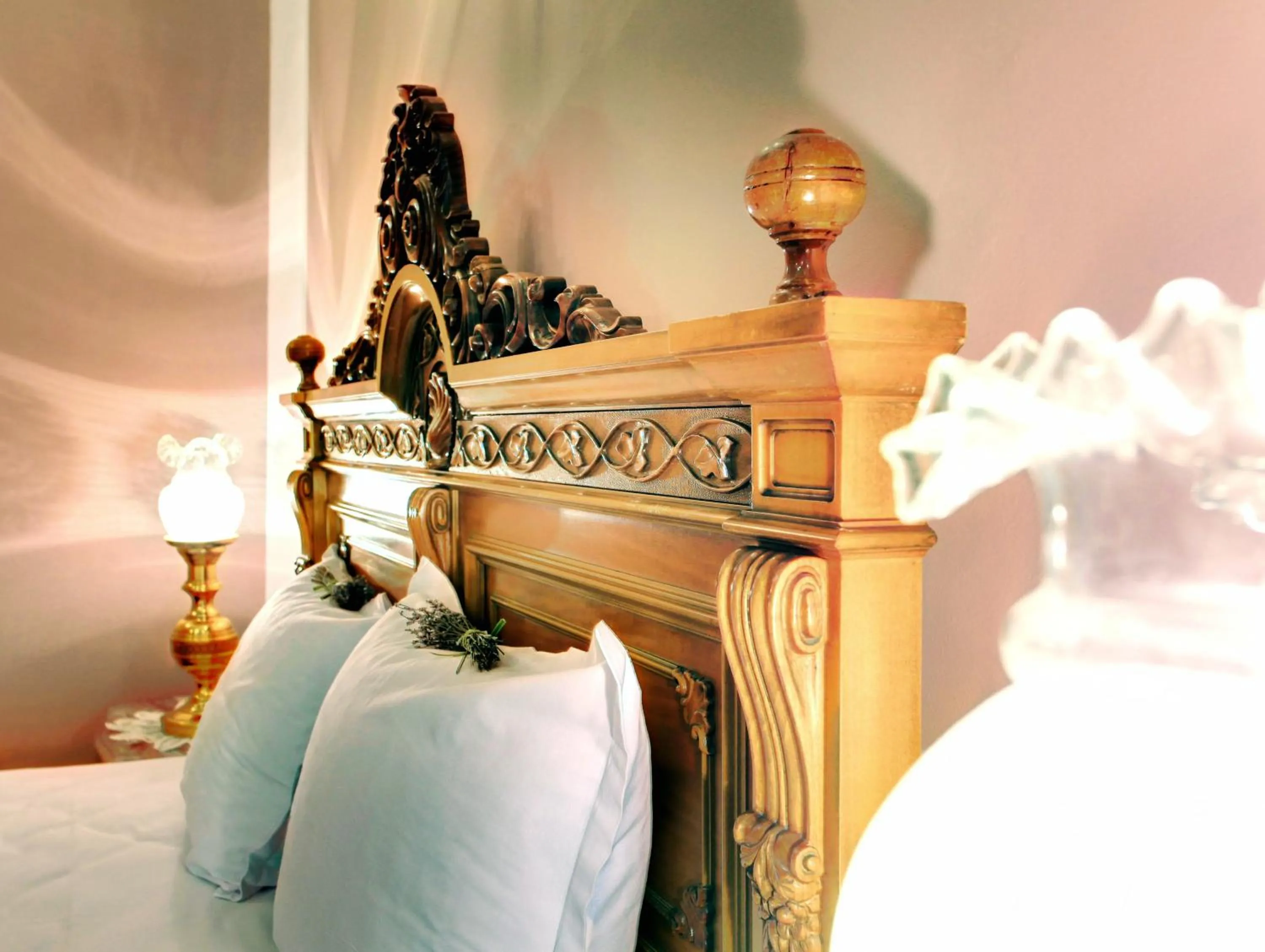 Bed in Hotel Evmolpia