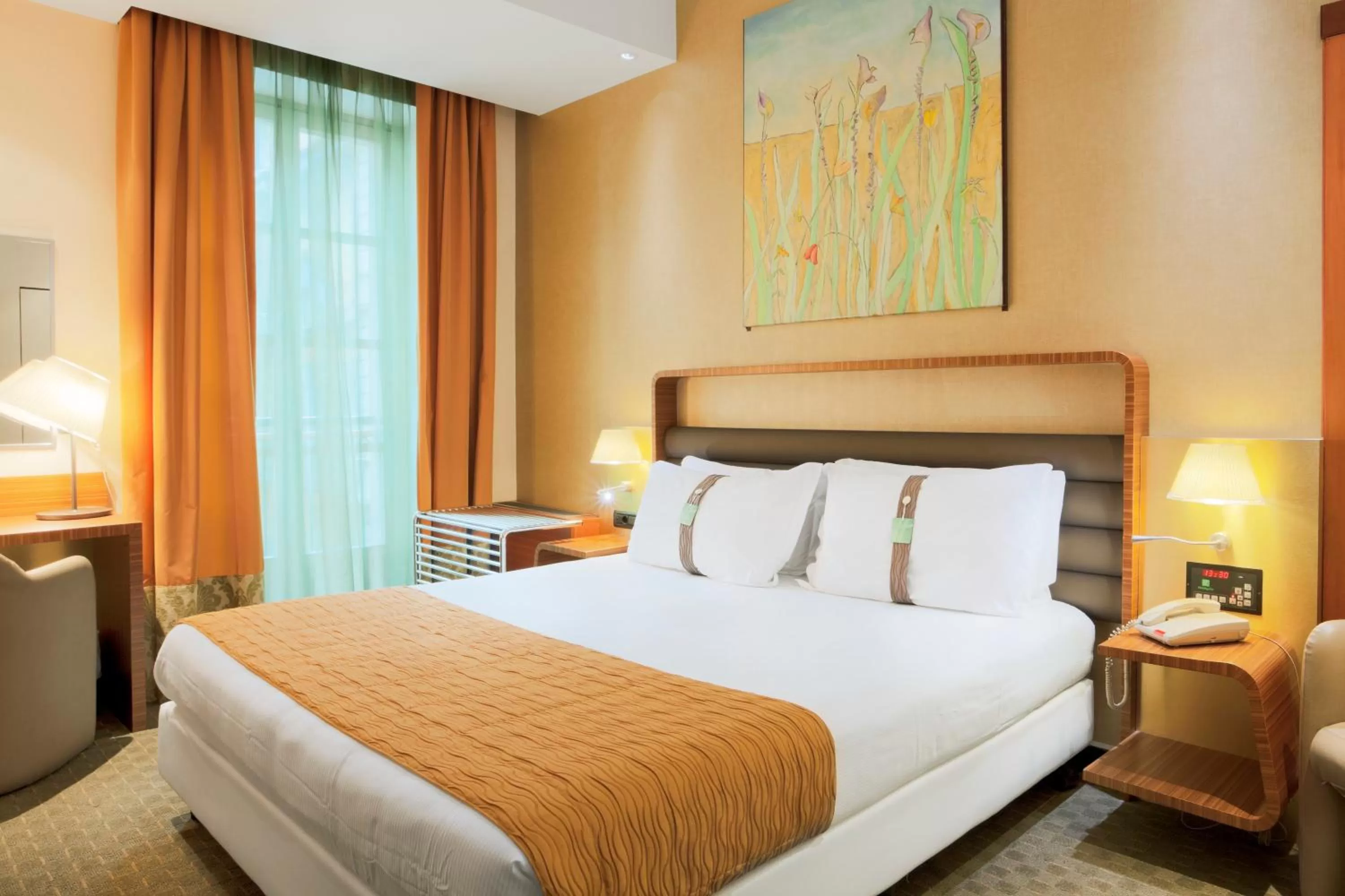 Photo of the whole room, Bed in Sure Hotel by Best Western Turin City Centre