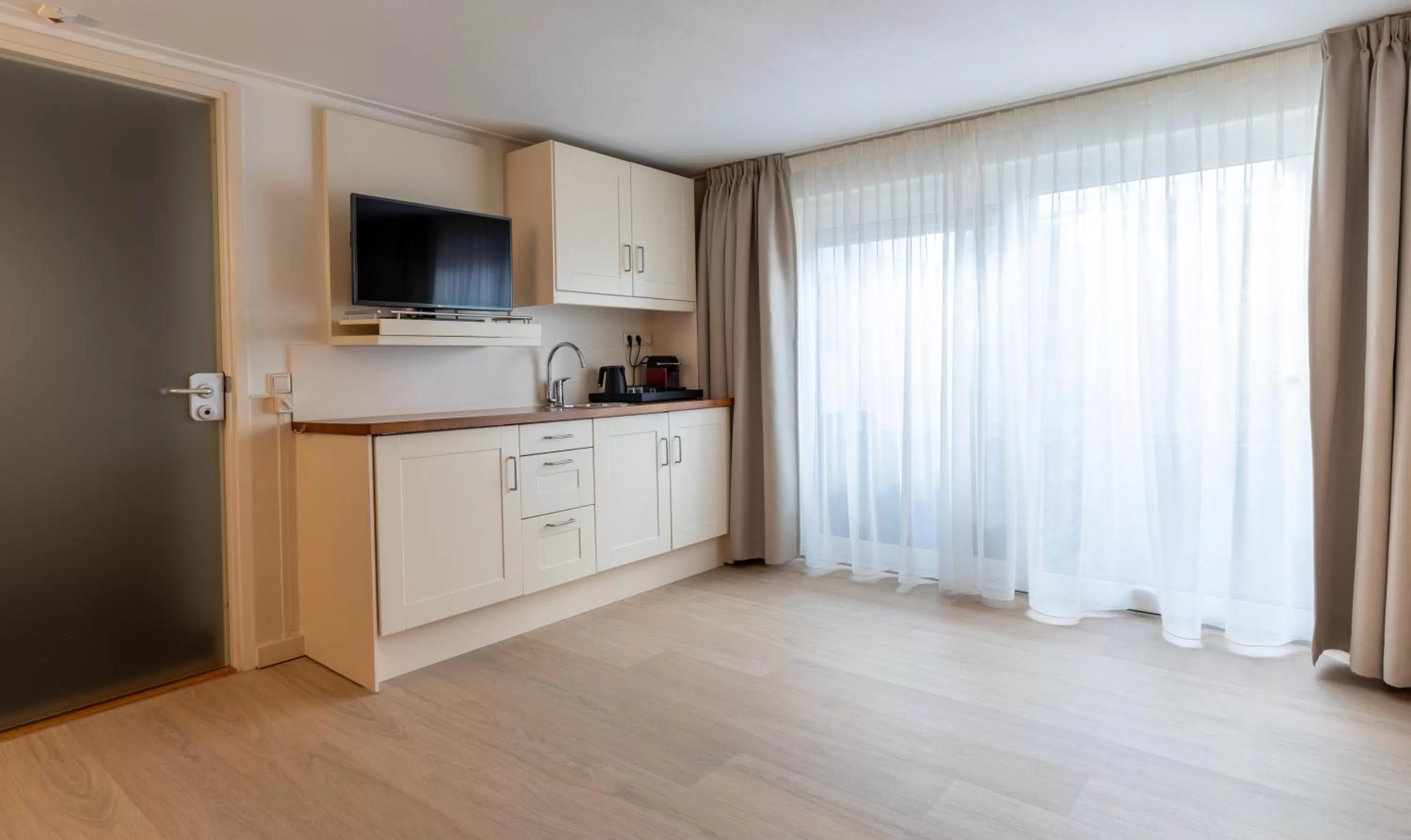 Coffee/tea facilities, Kitchen/Kitchenette in Hotel ter Duyn