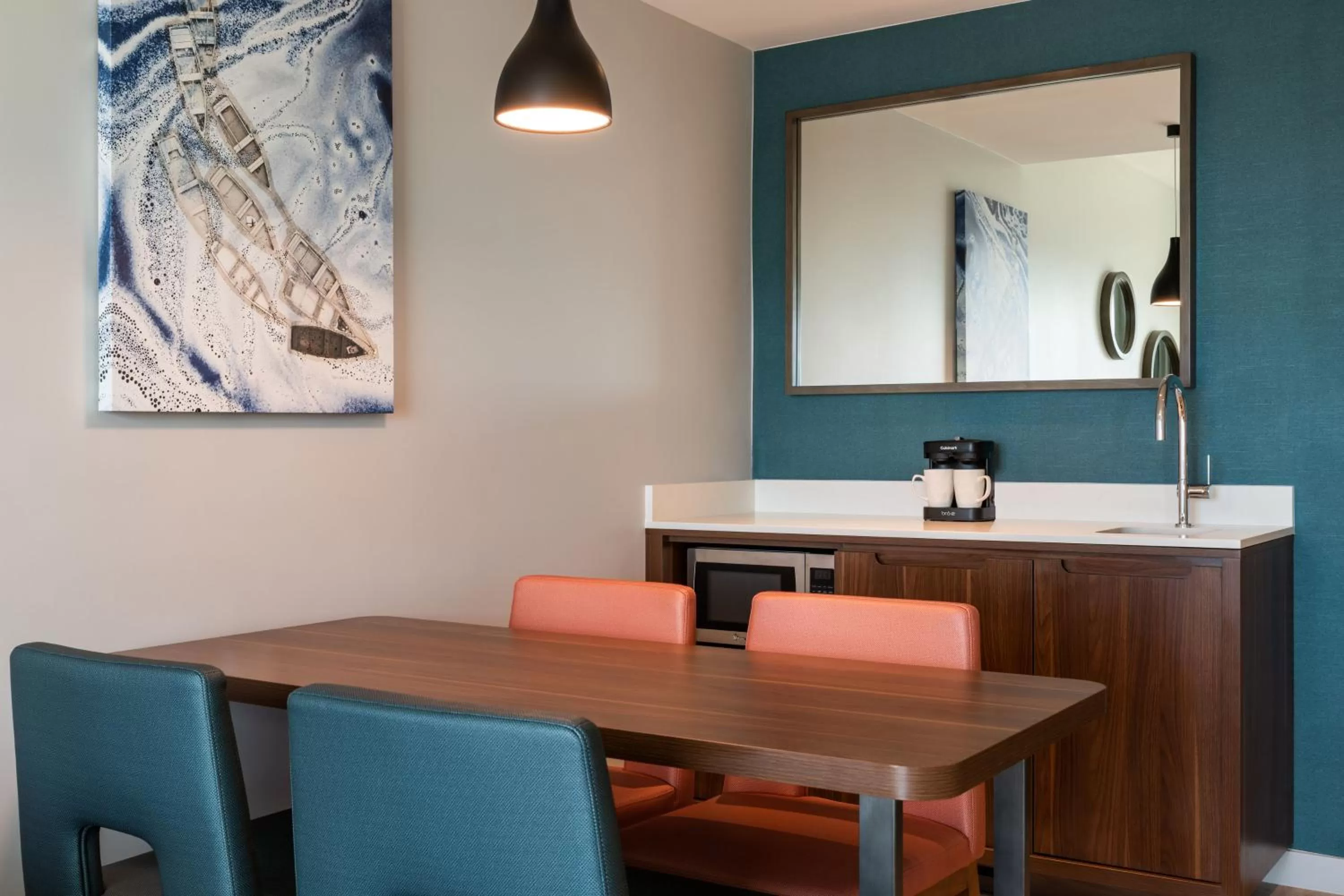 Dining area in Embassy Suites By Hilton Aruba Beach Resort