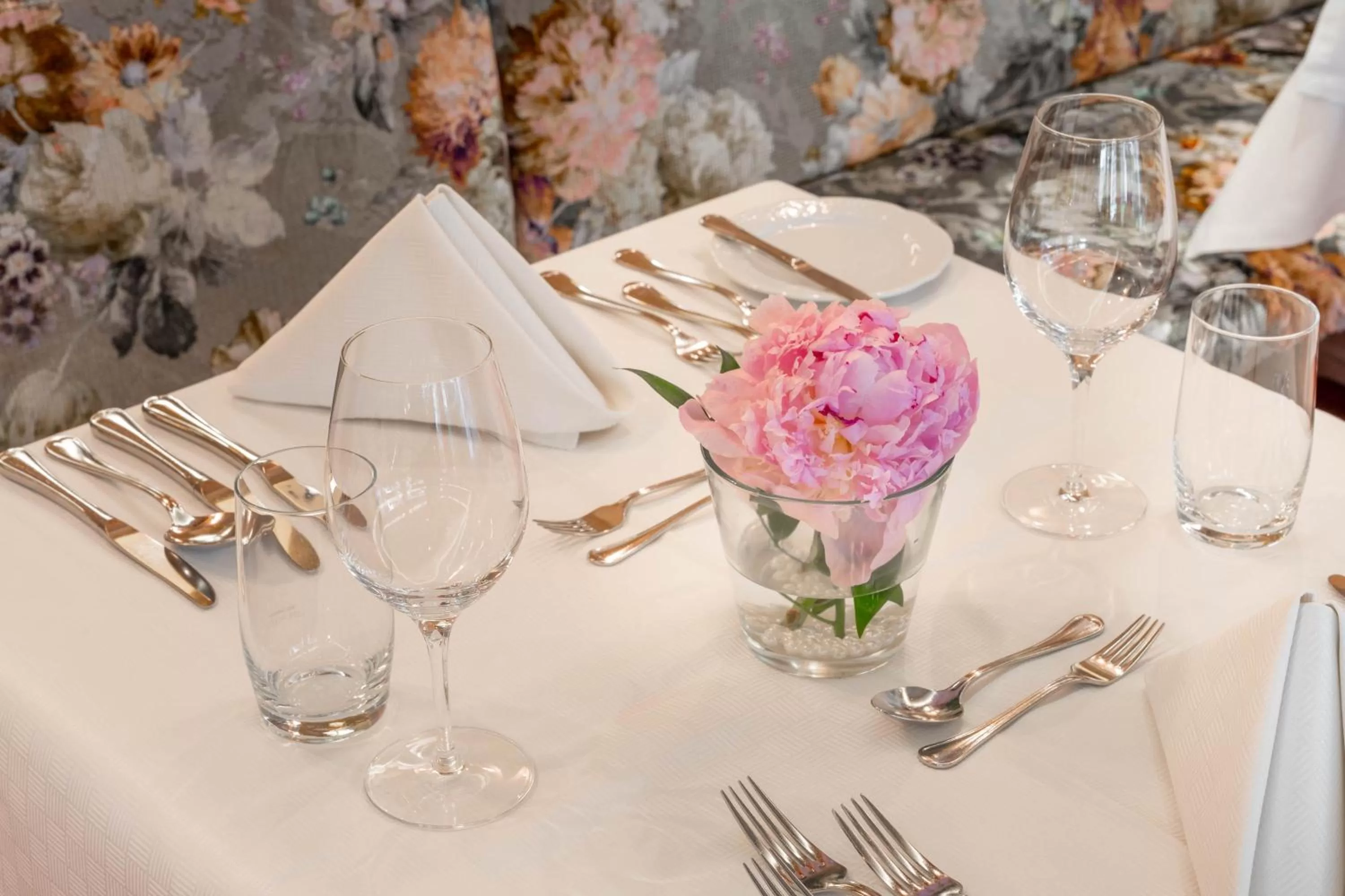 Restaurant/places to eat in Ringhotel Krone