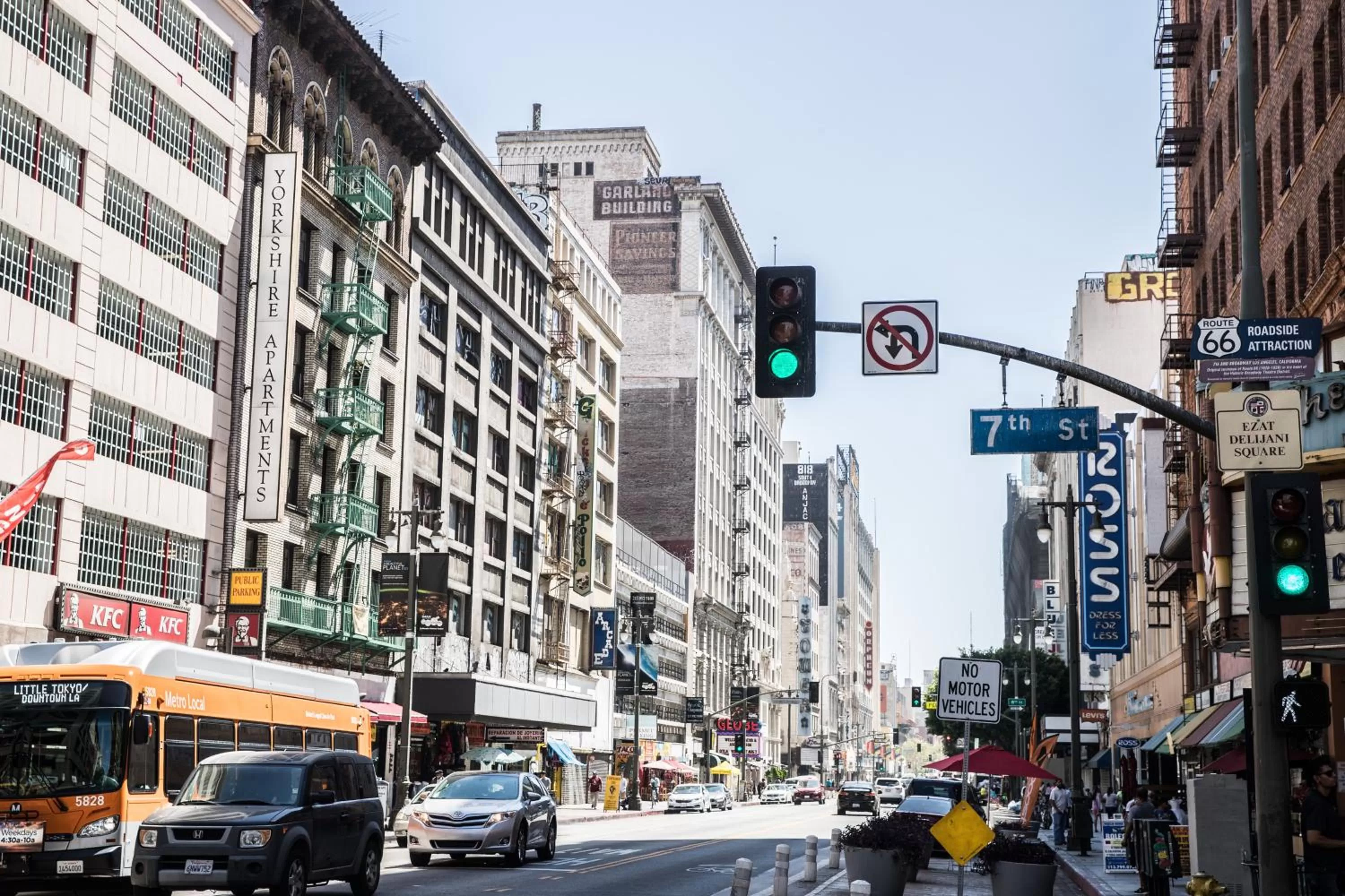 Restaurant/places to eat in American Hotel